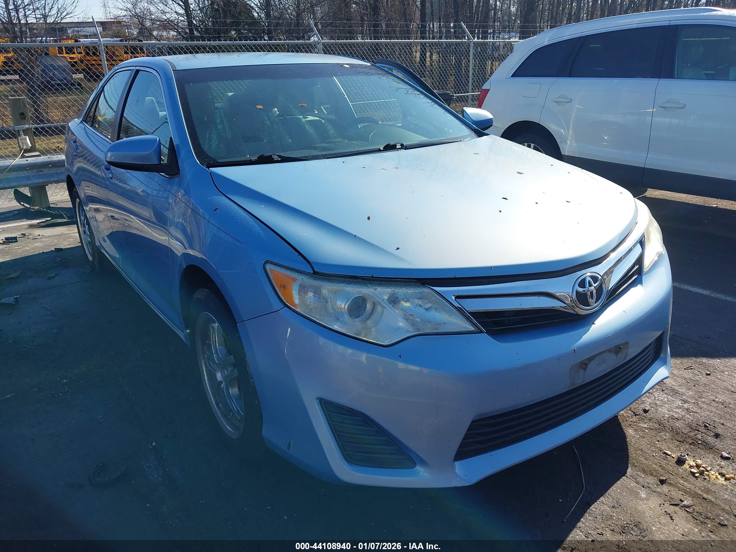 TOYOTA CAMRY image 6