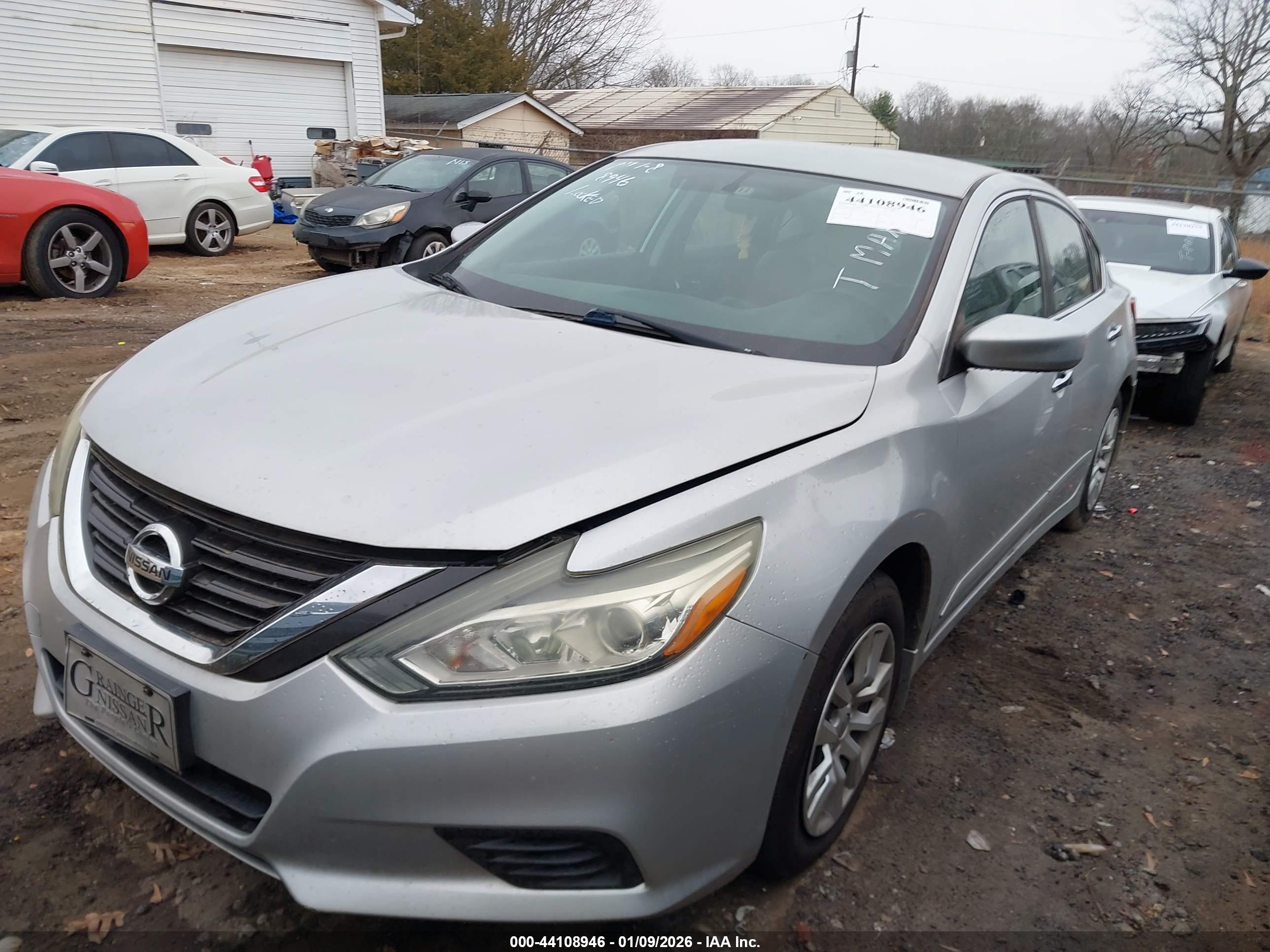 NISSAN ALTIMA image 2