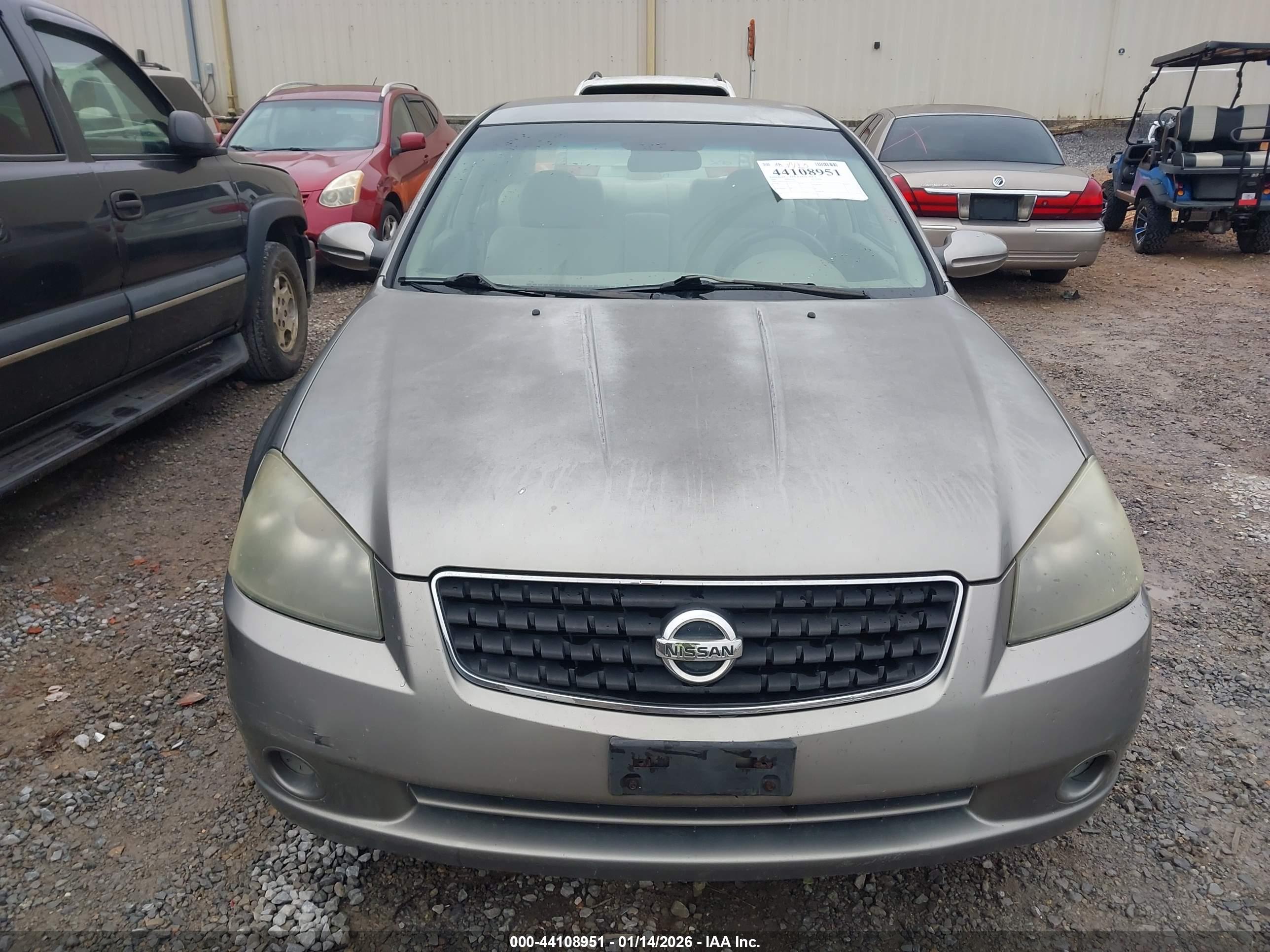 NISSAN ALTIMA image 6