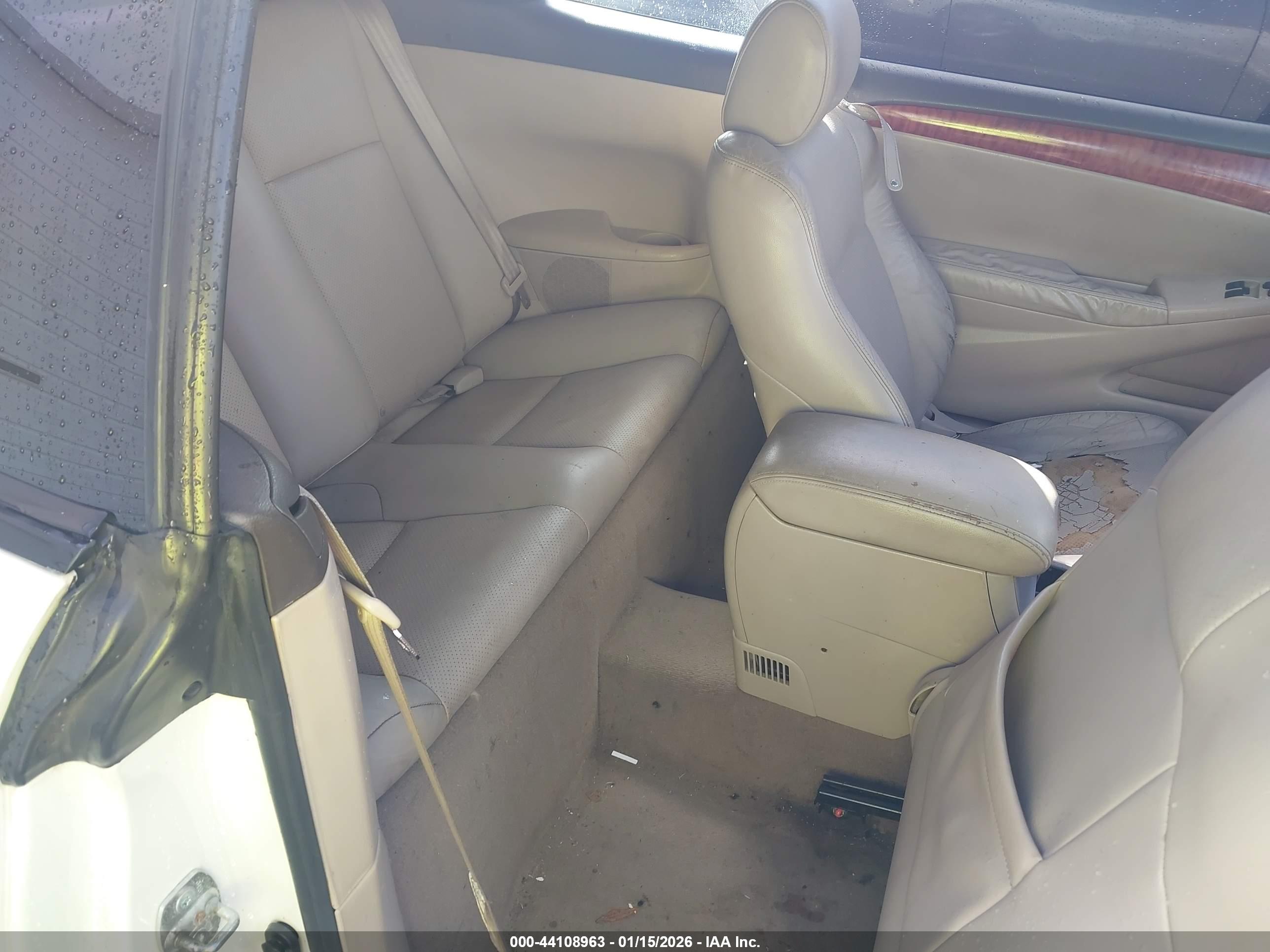 TOYOTA CAMRY image 8