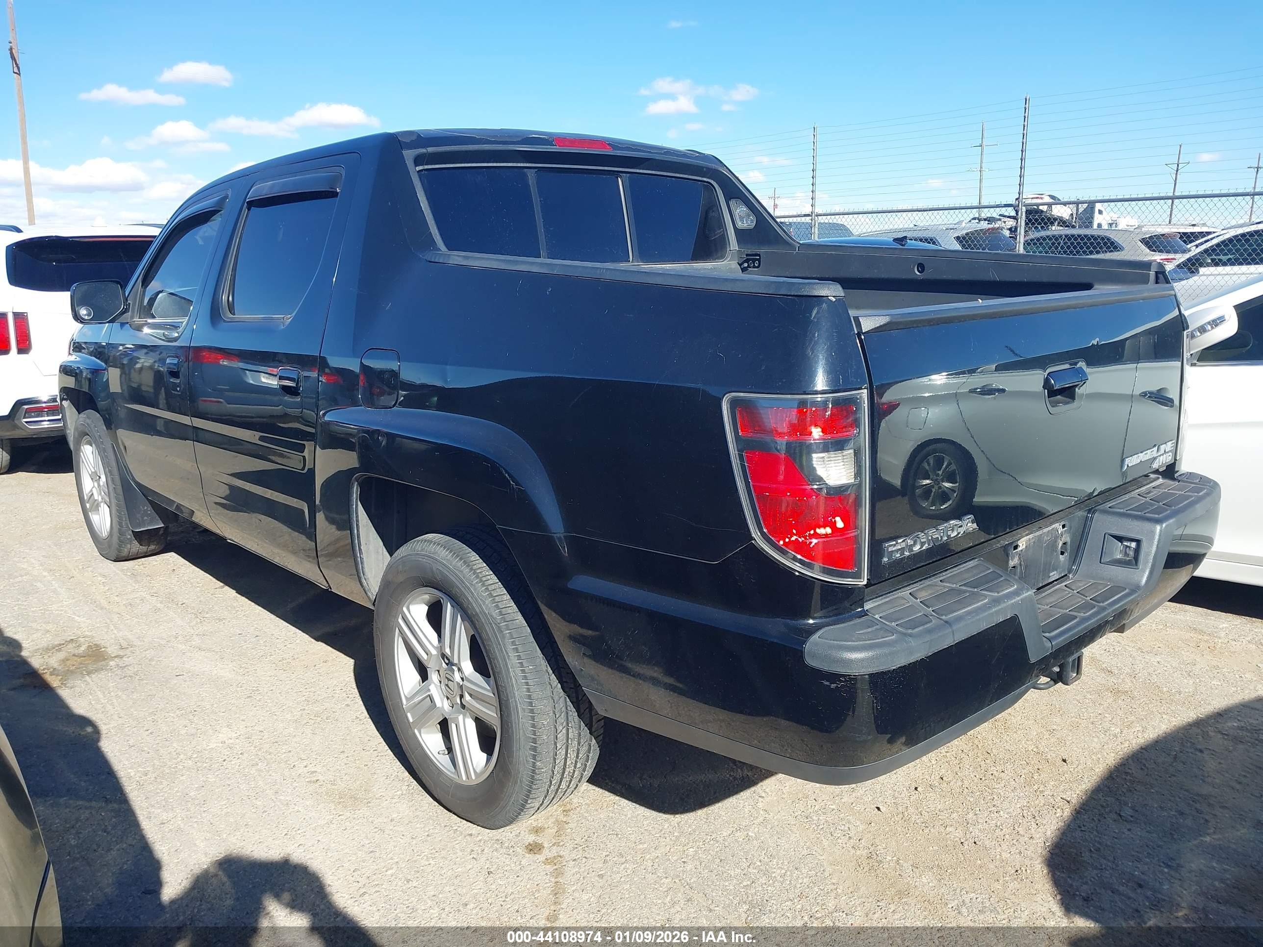HONDA RIDGELINE image 3