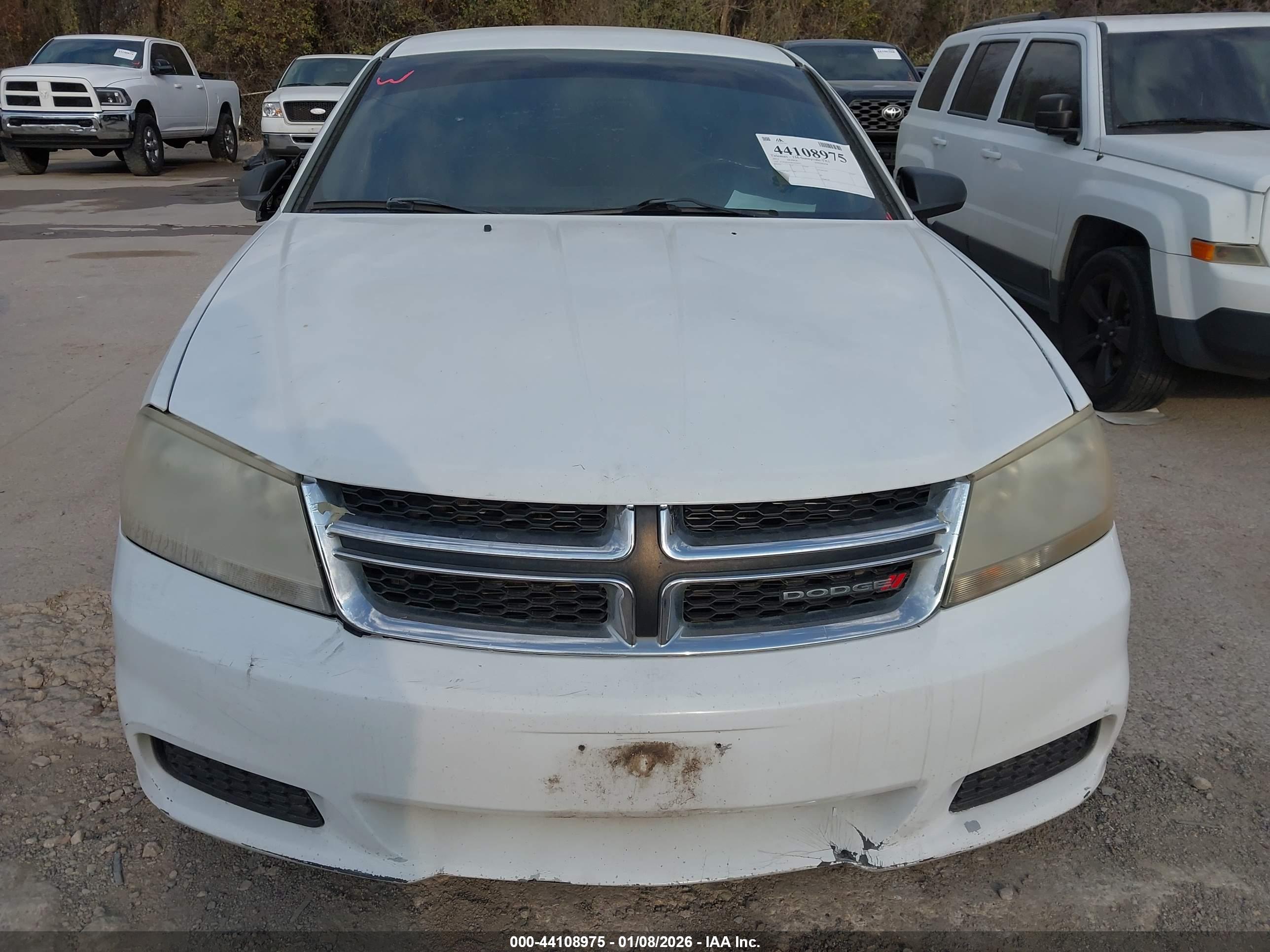 DODGE AVENGER image 6
