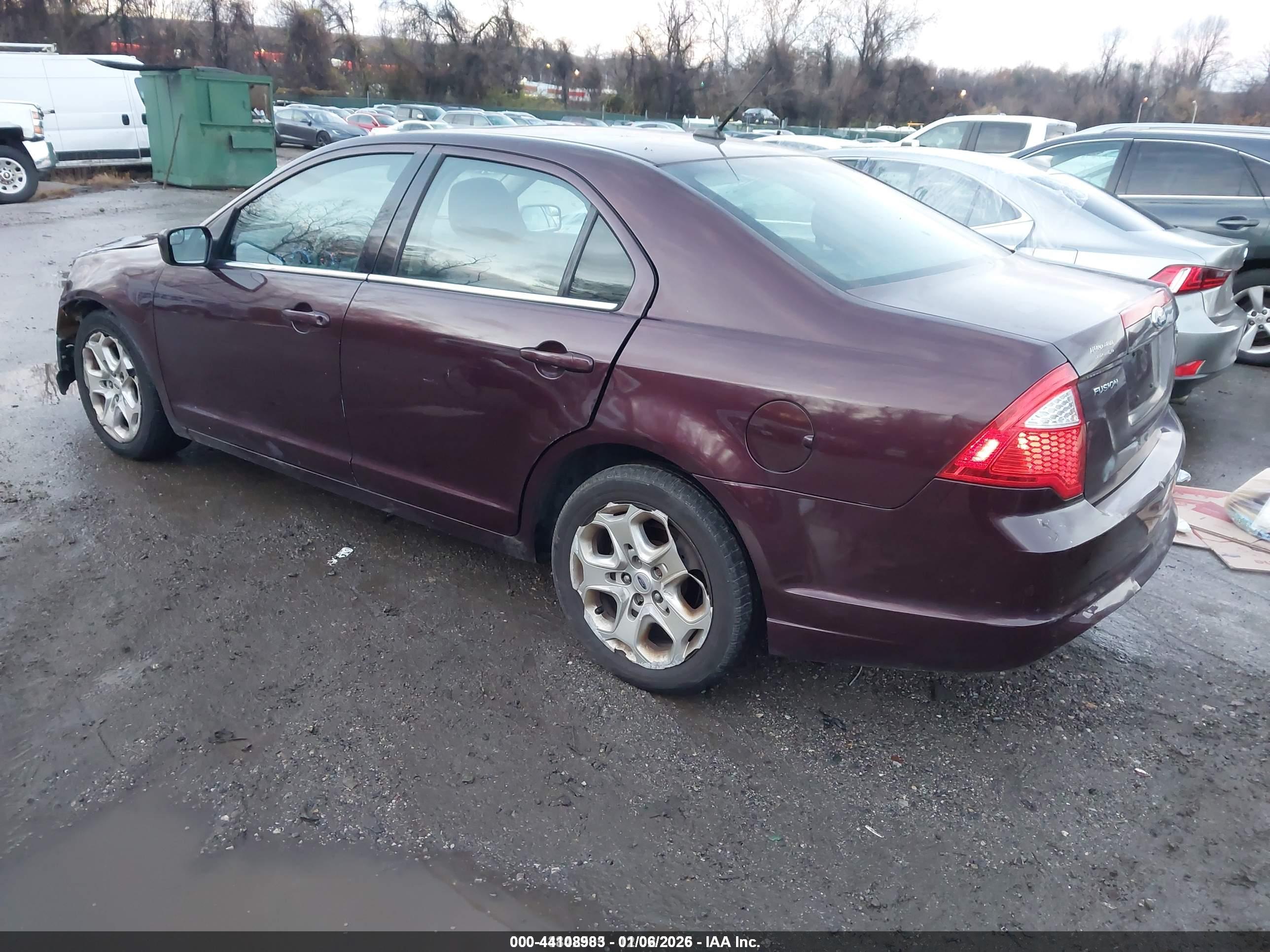 FORD FUSION image 3