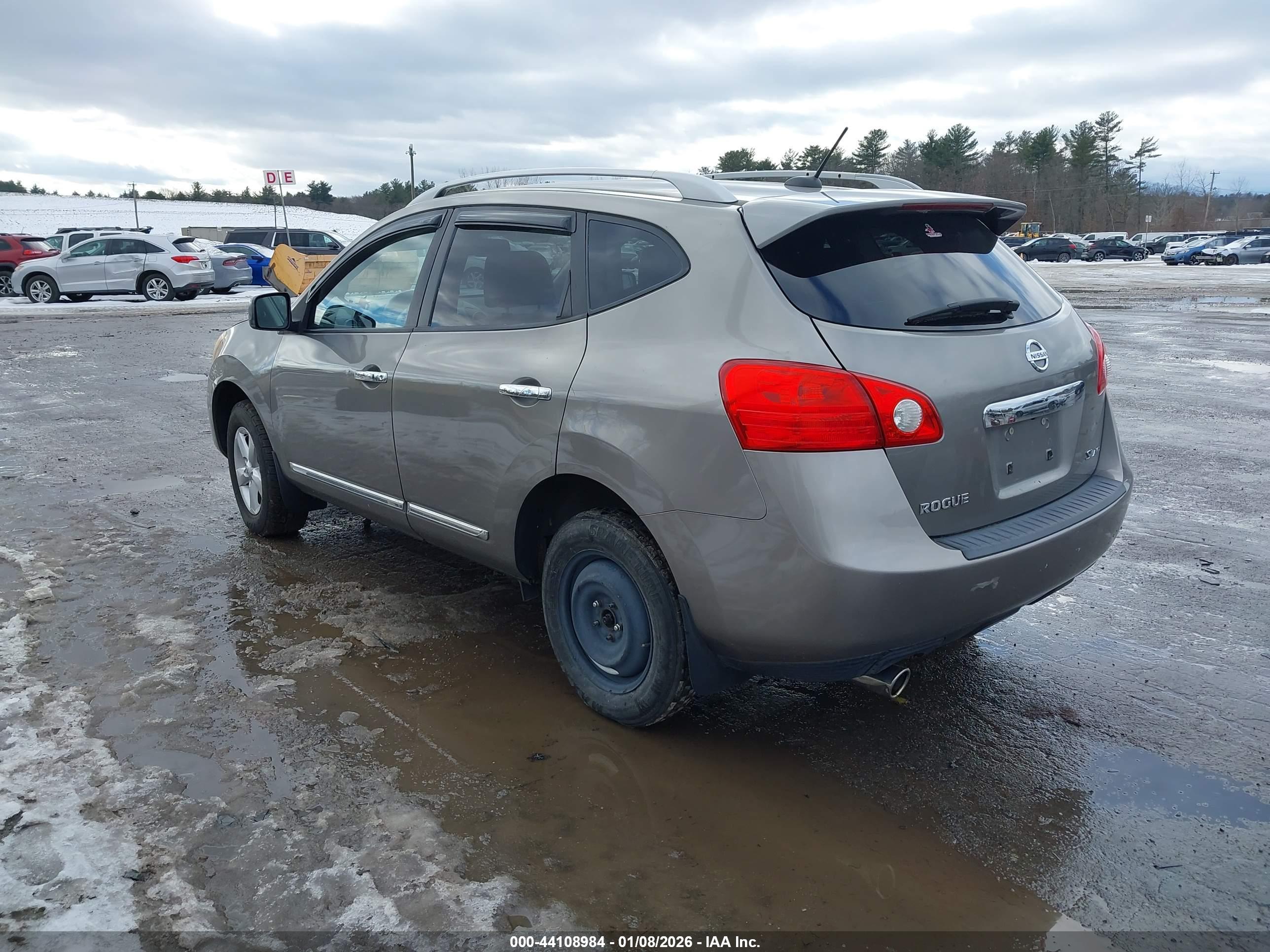 NISSAN ROGUE image 3