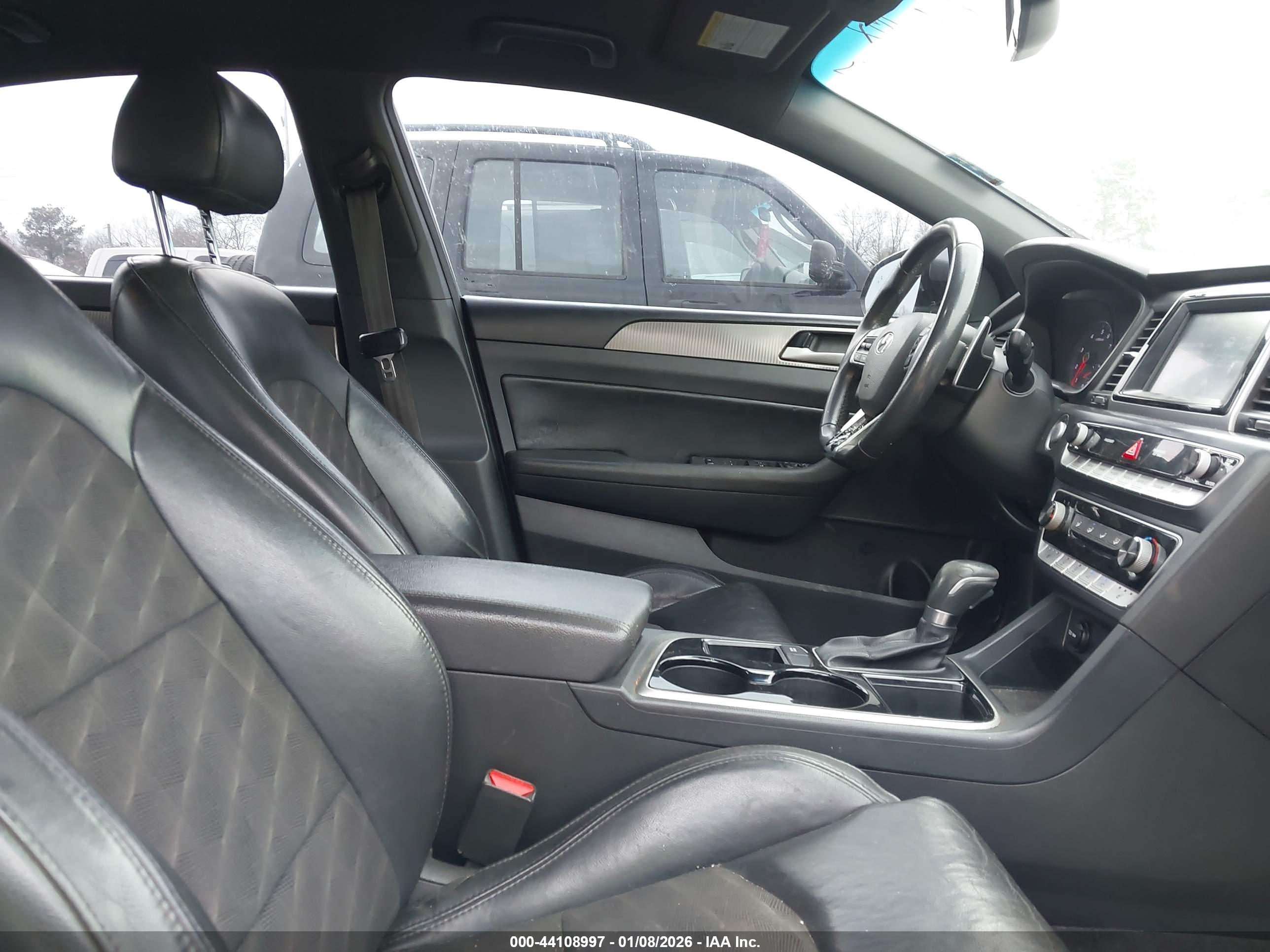 HYUNDAI SONATA image 5