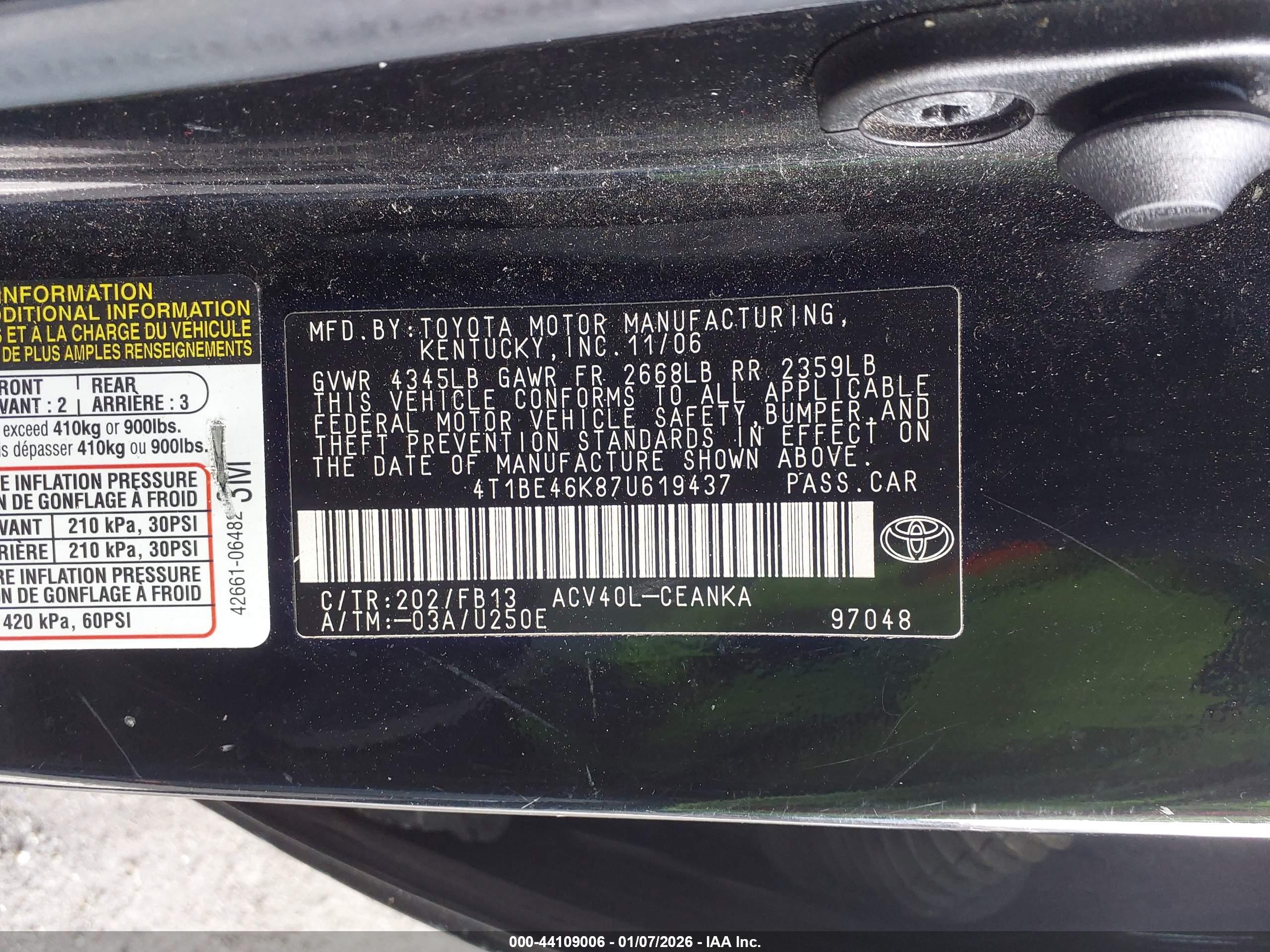 TOYOTA CAMRY image 9