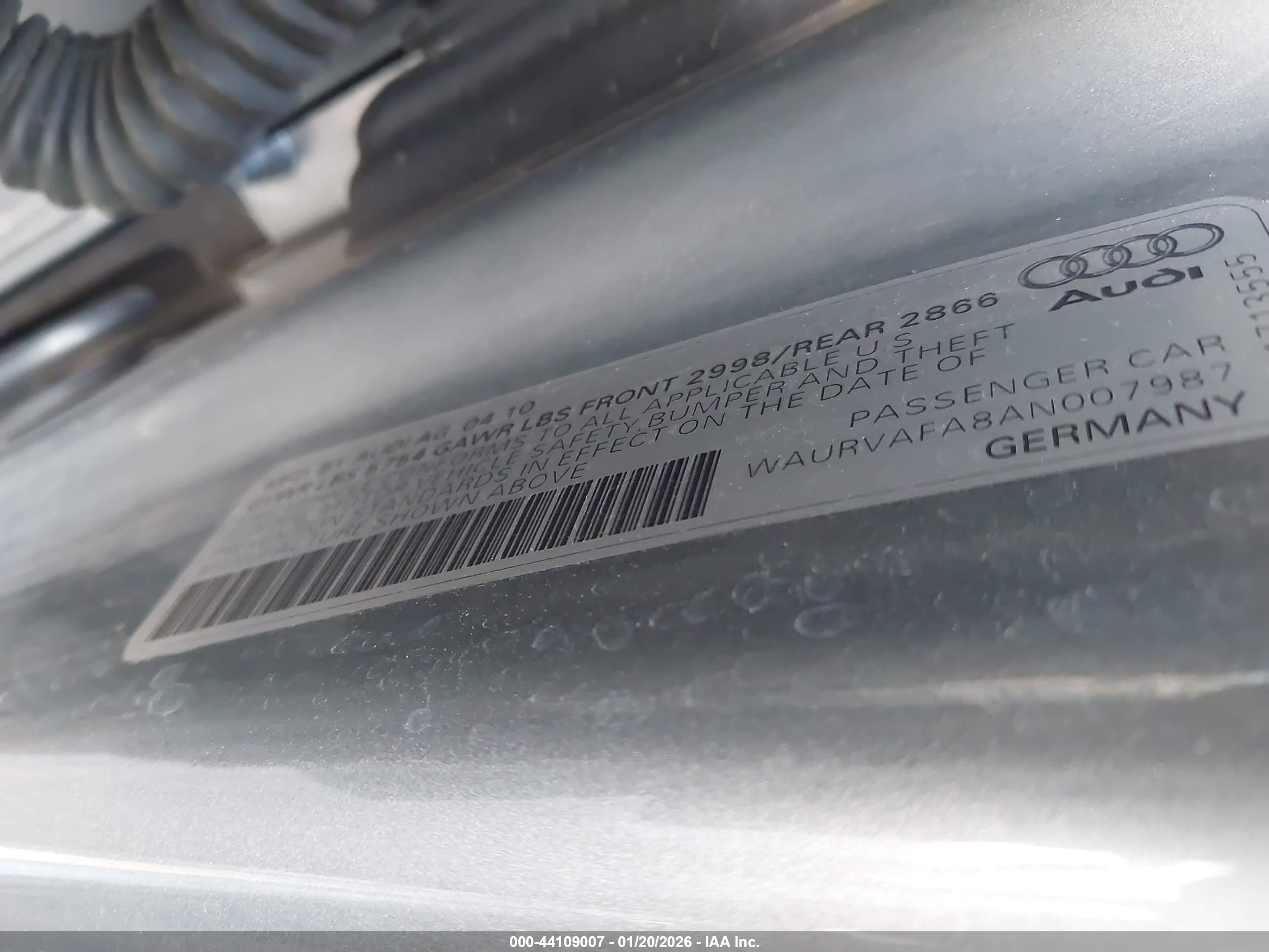 AUDI A8 image 9