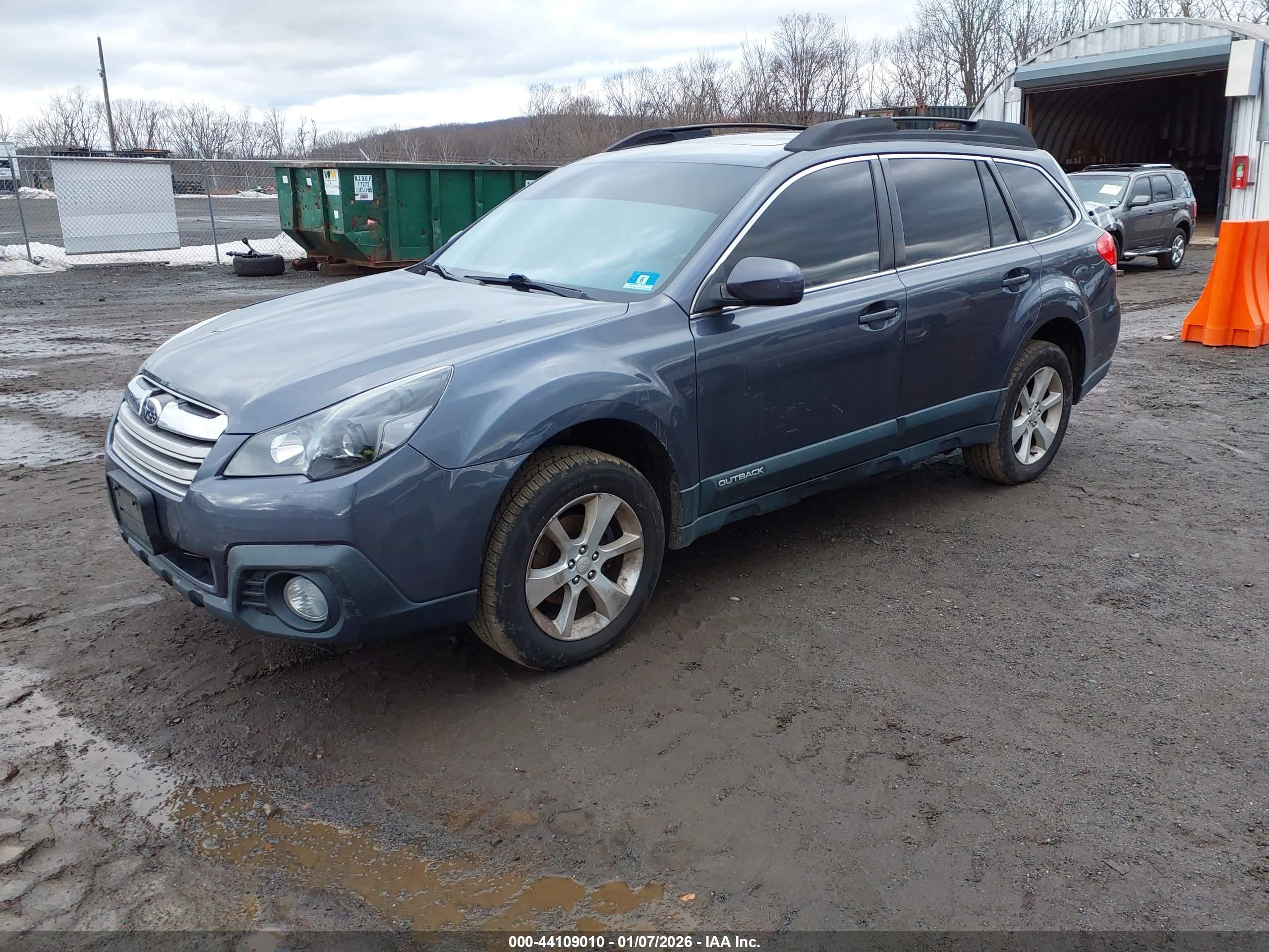 SUBARU OUTBACK image 2