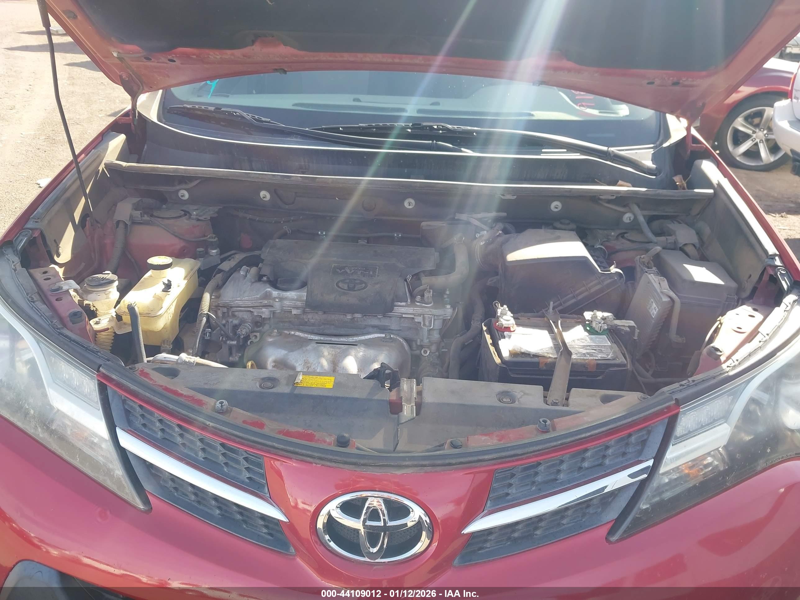 TOYOTA RAV4 image 10