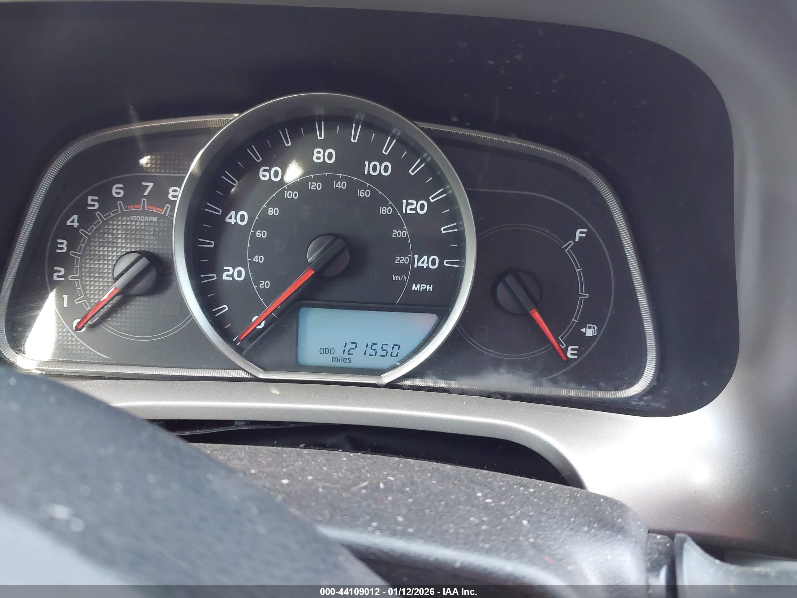 TOYOTA RAV4 image 7