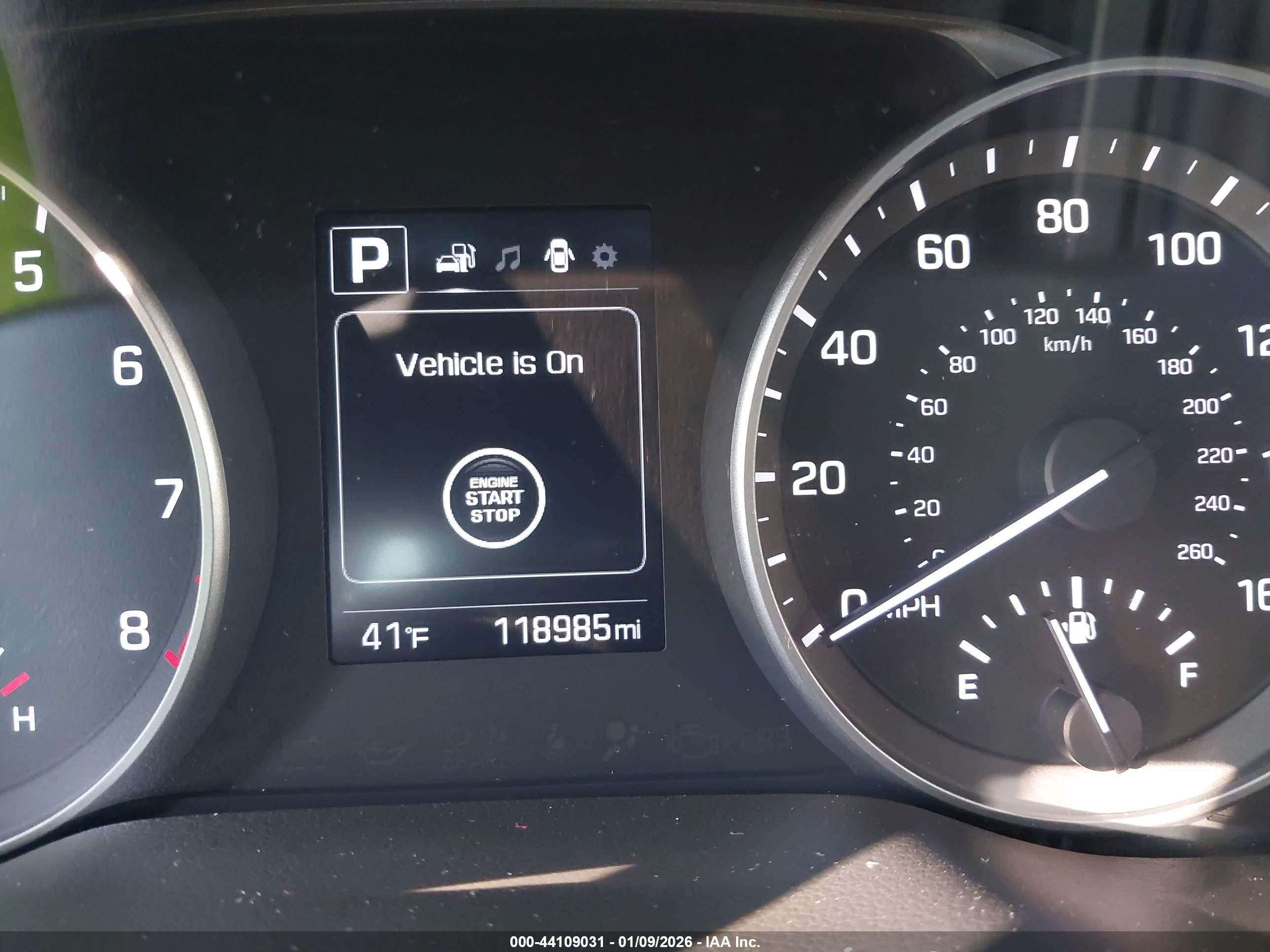 HYUNDAI ELANTRA image 7