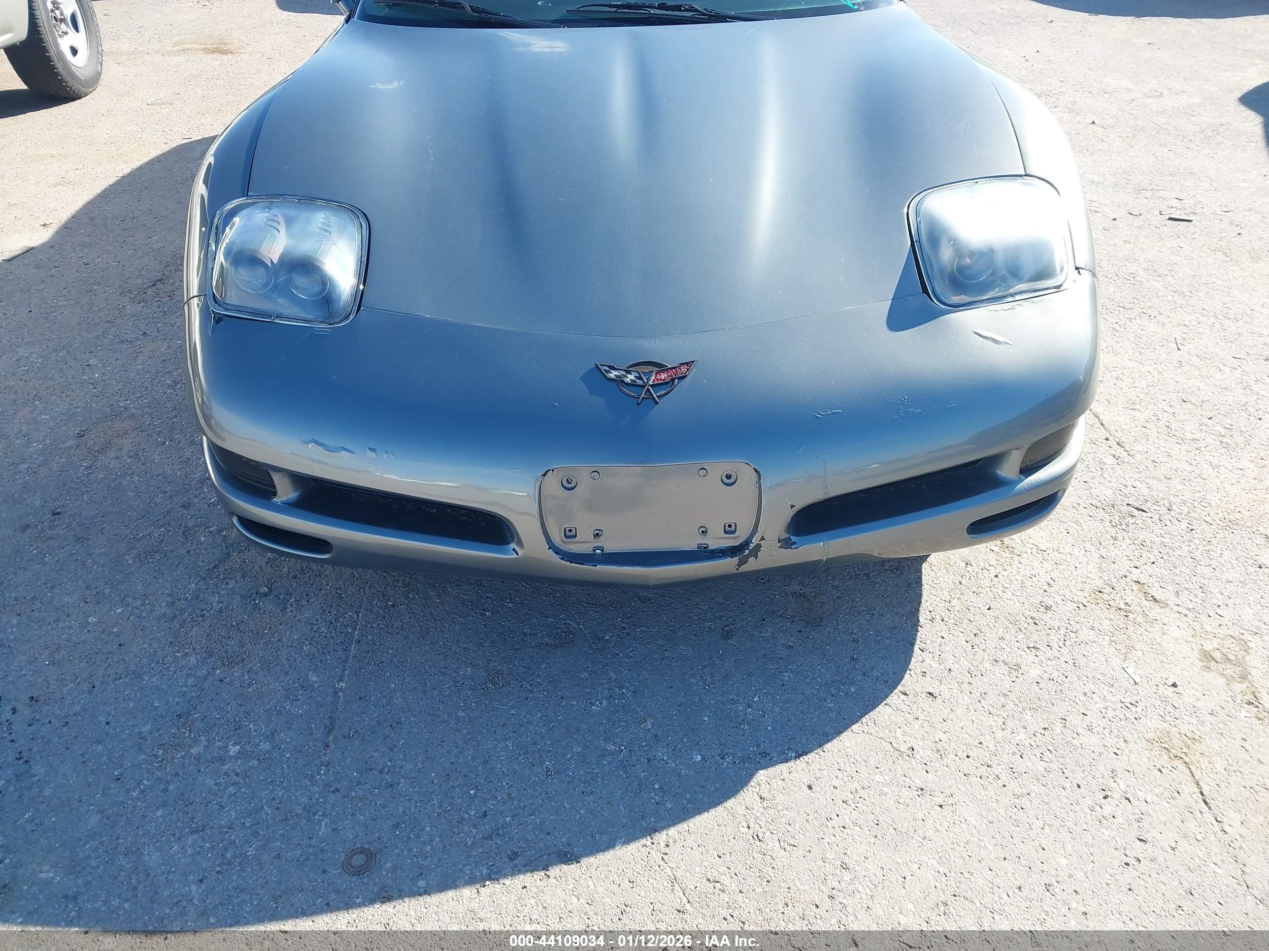 CHEVROLET CORVETTE image 6