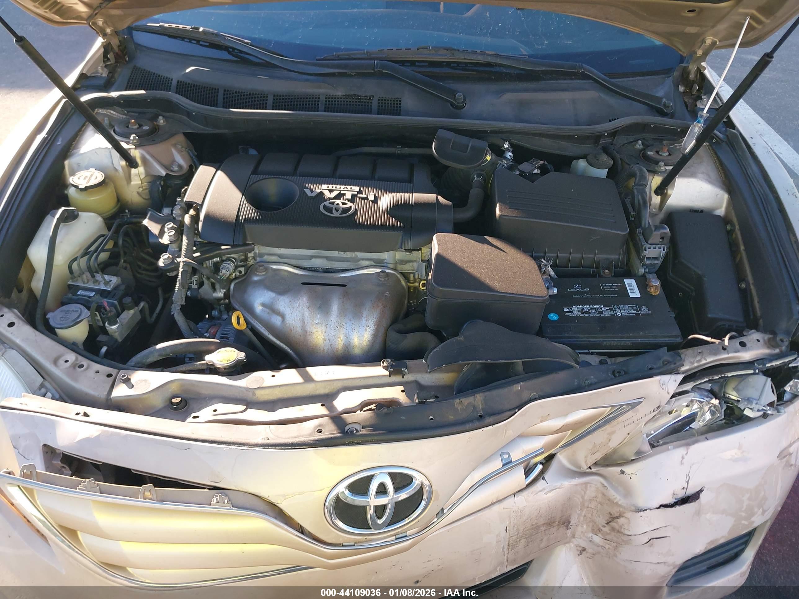 TOYOTA CAMRY image 10