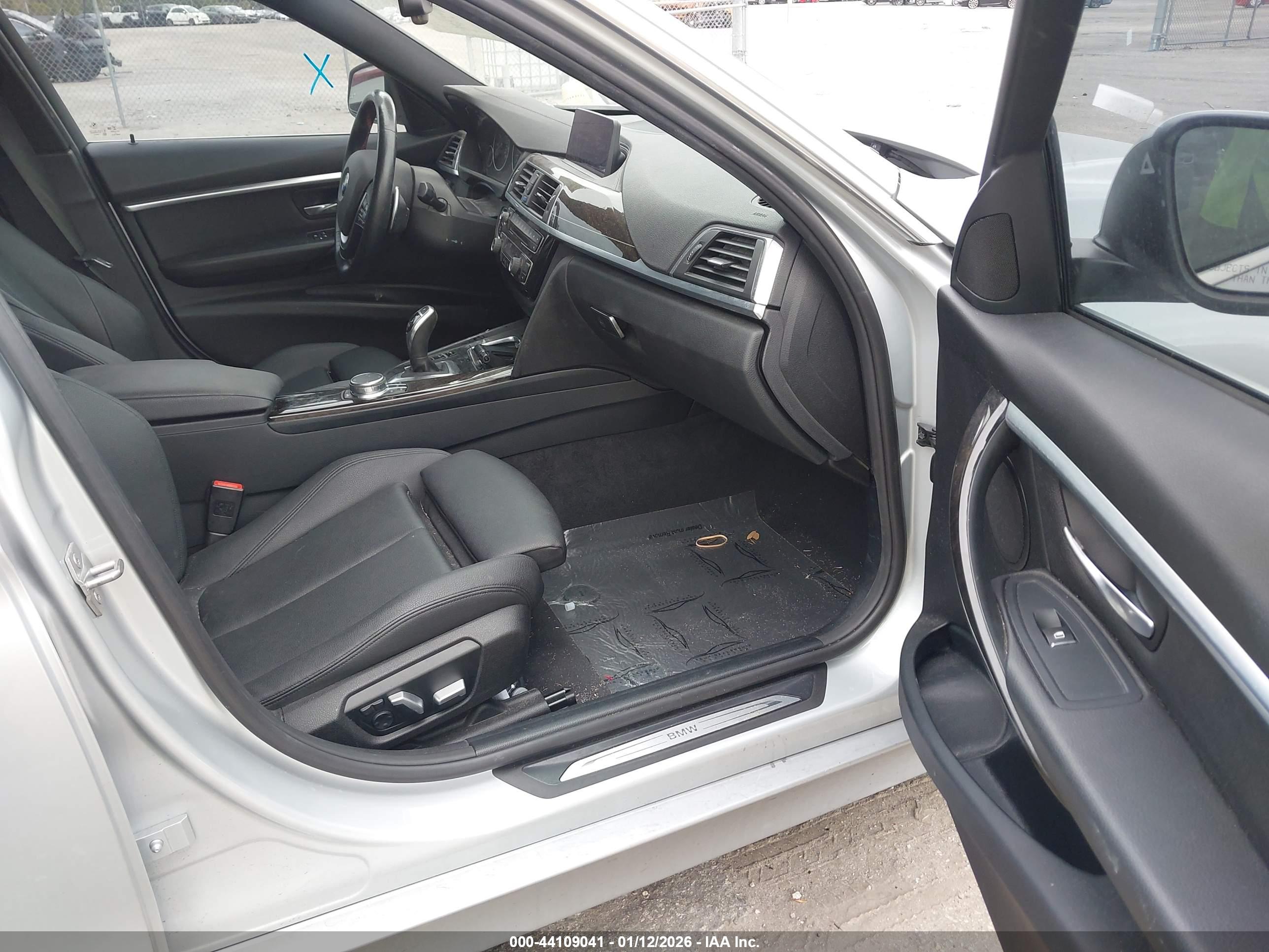 BMW 330I image 5