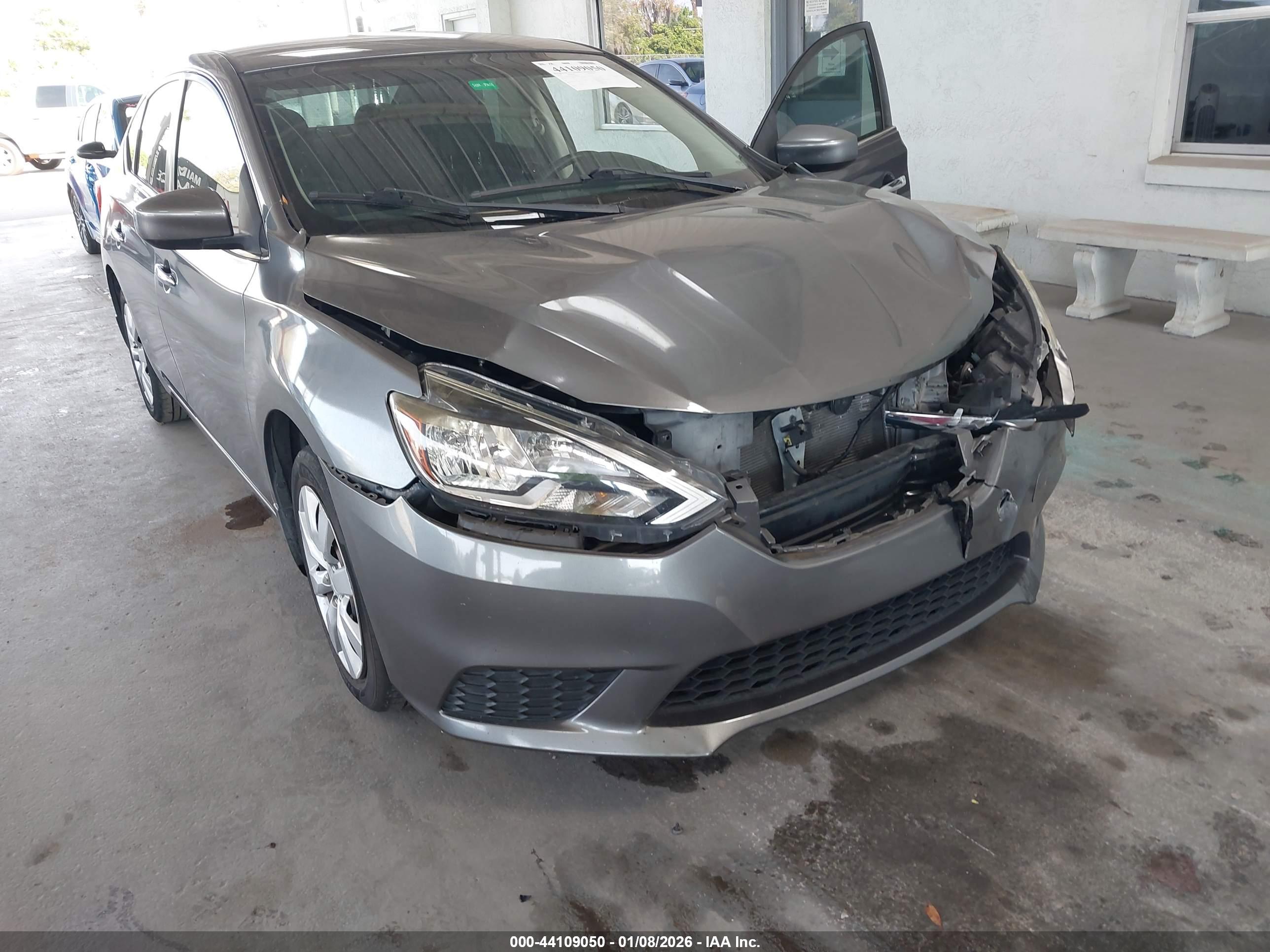 NISSAN SENTRA image 6