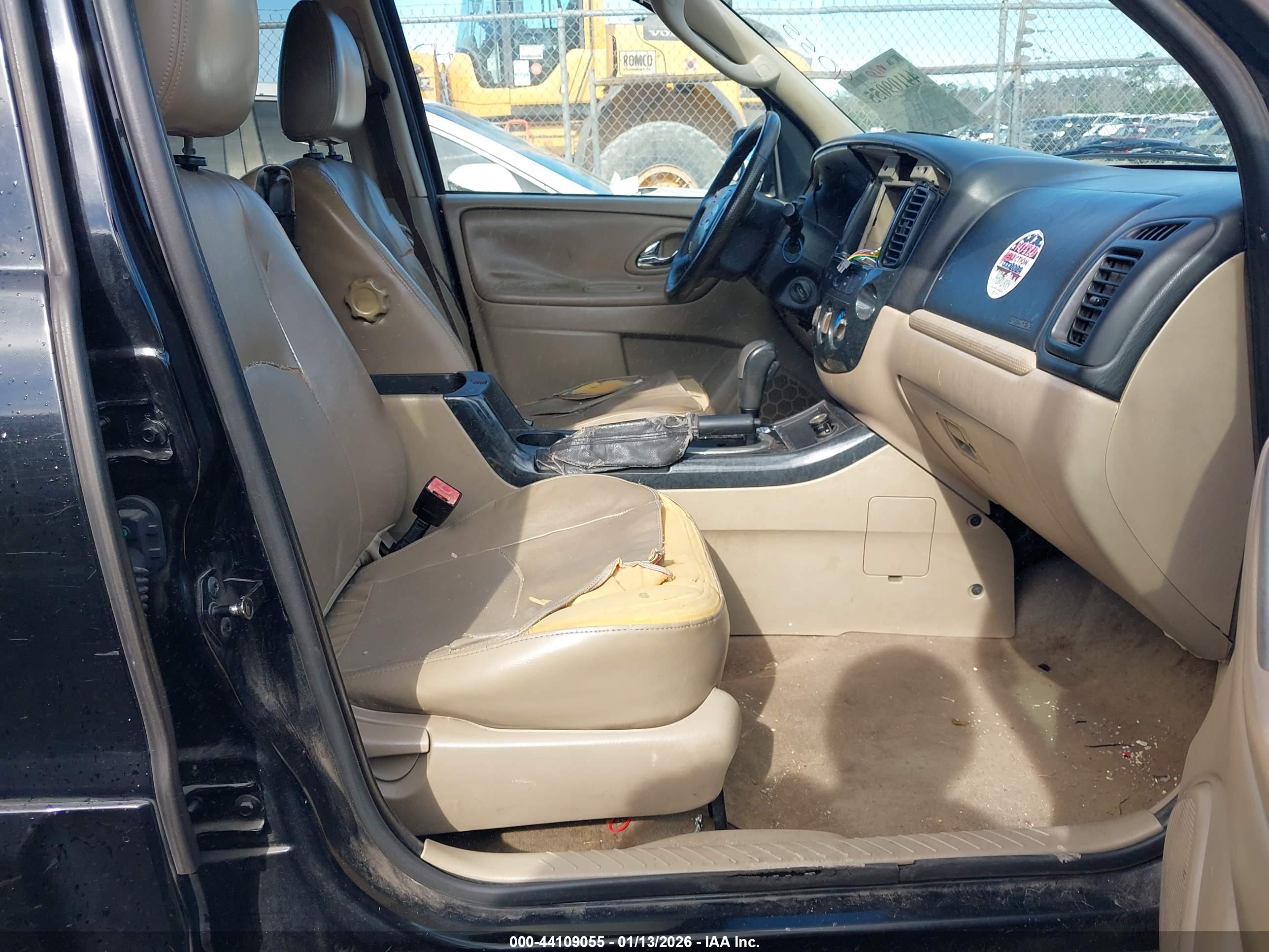 MAZDA TRIBUTE image 5