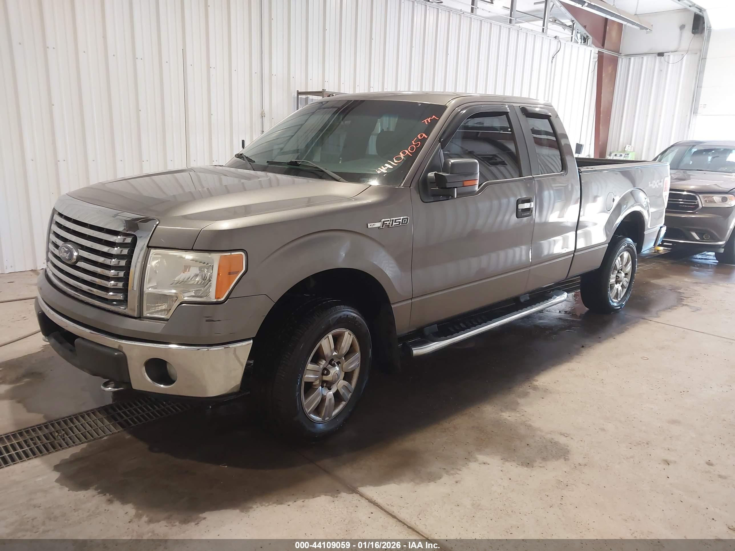 FORD F-150 image 2