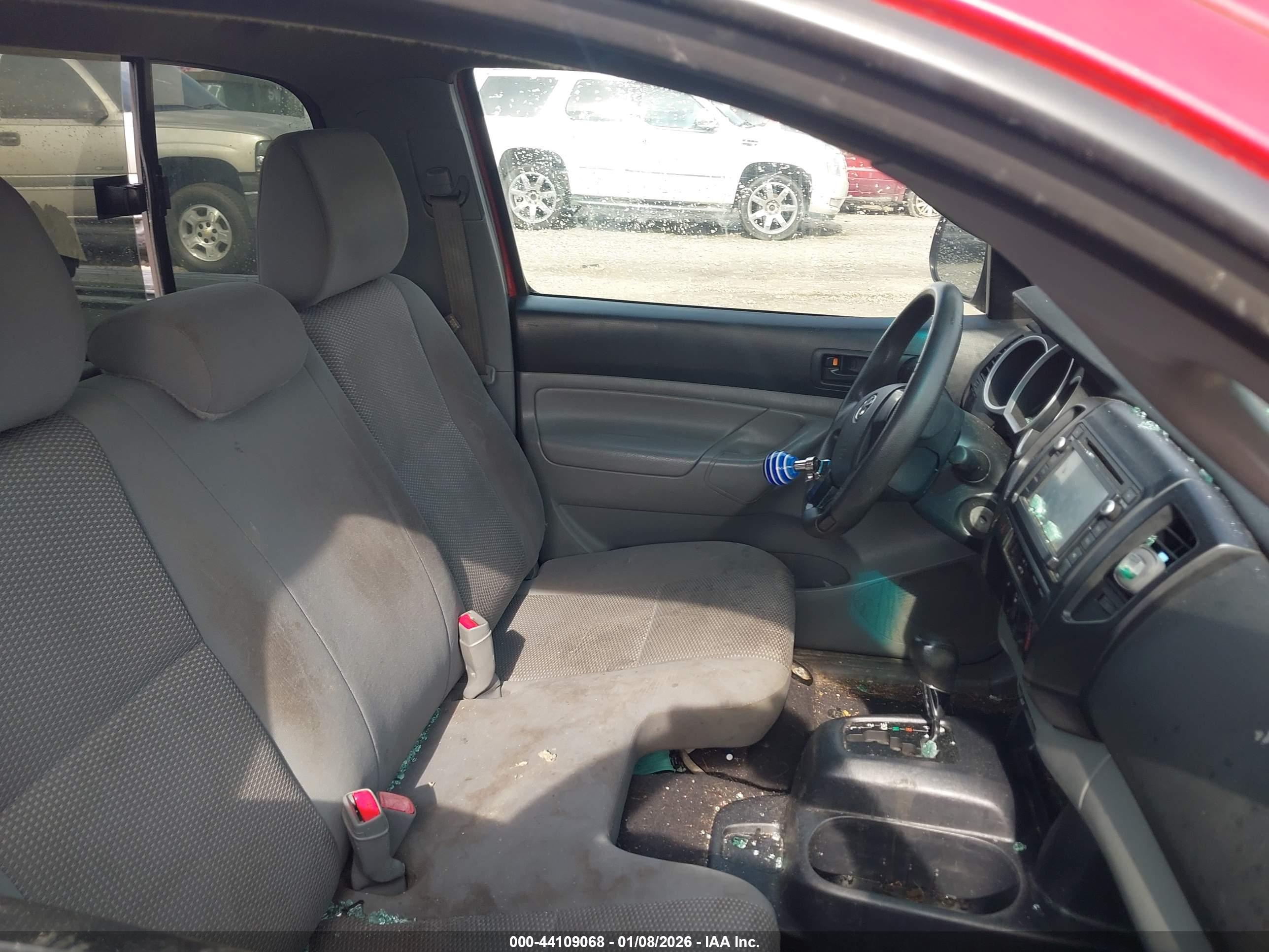 TOYOTA TACOMA image 5