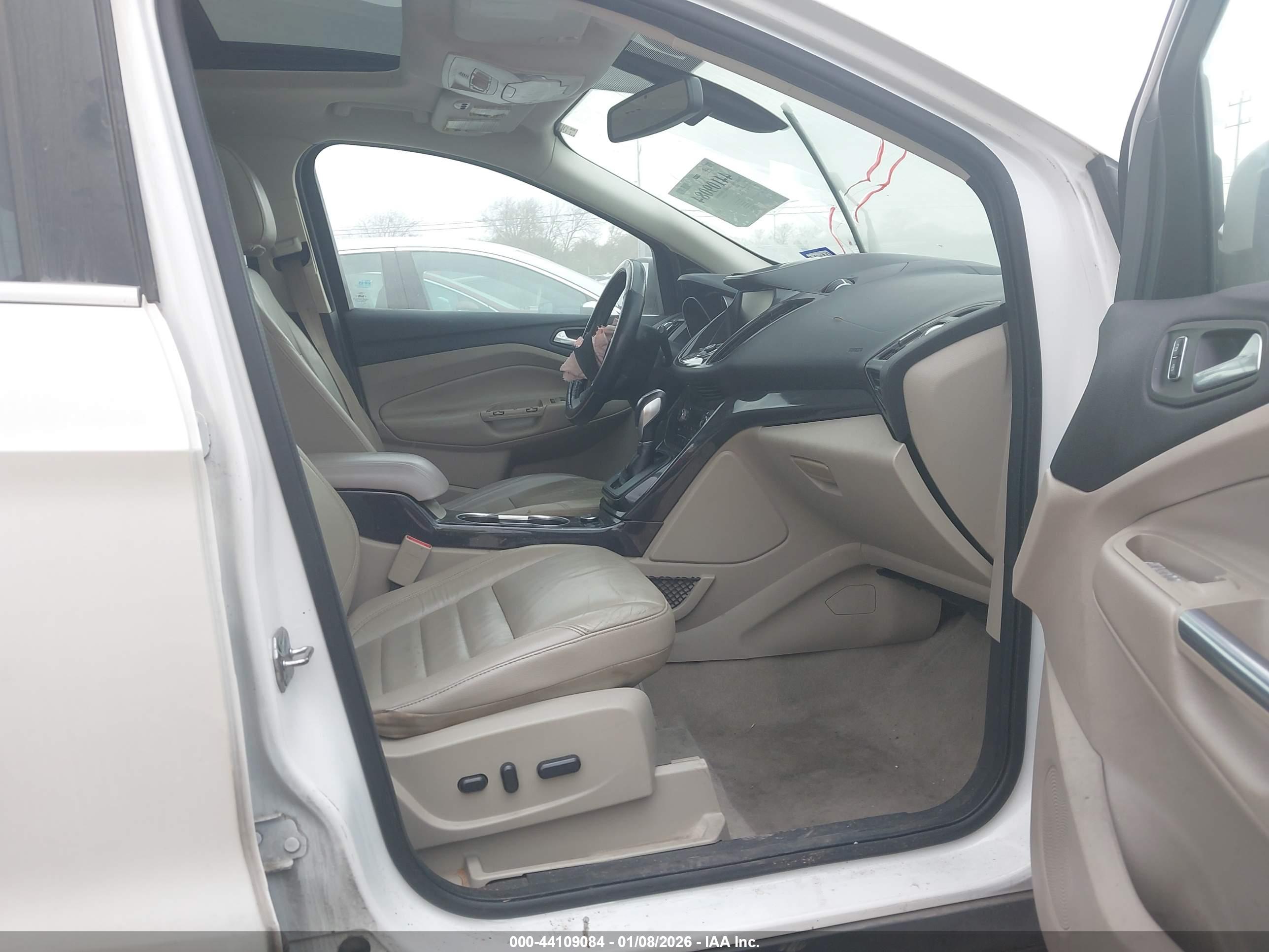 FORD ESCAPE image 5