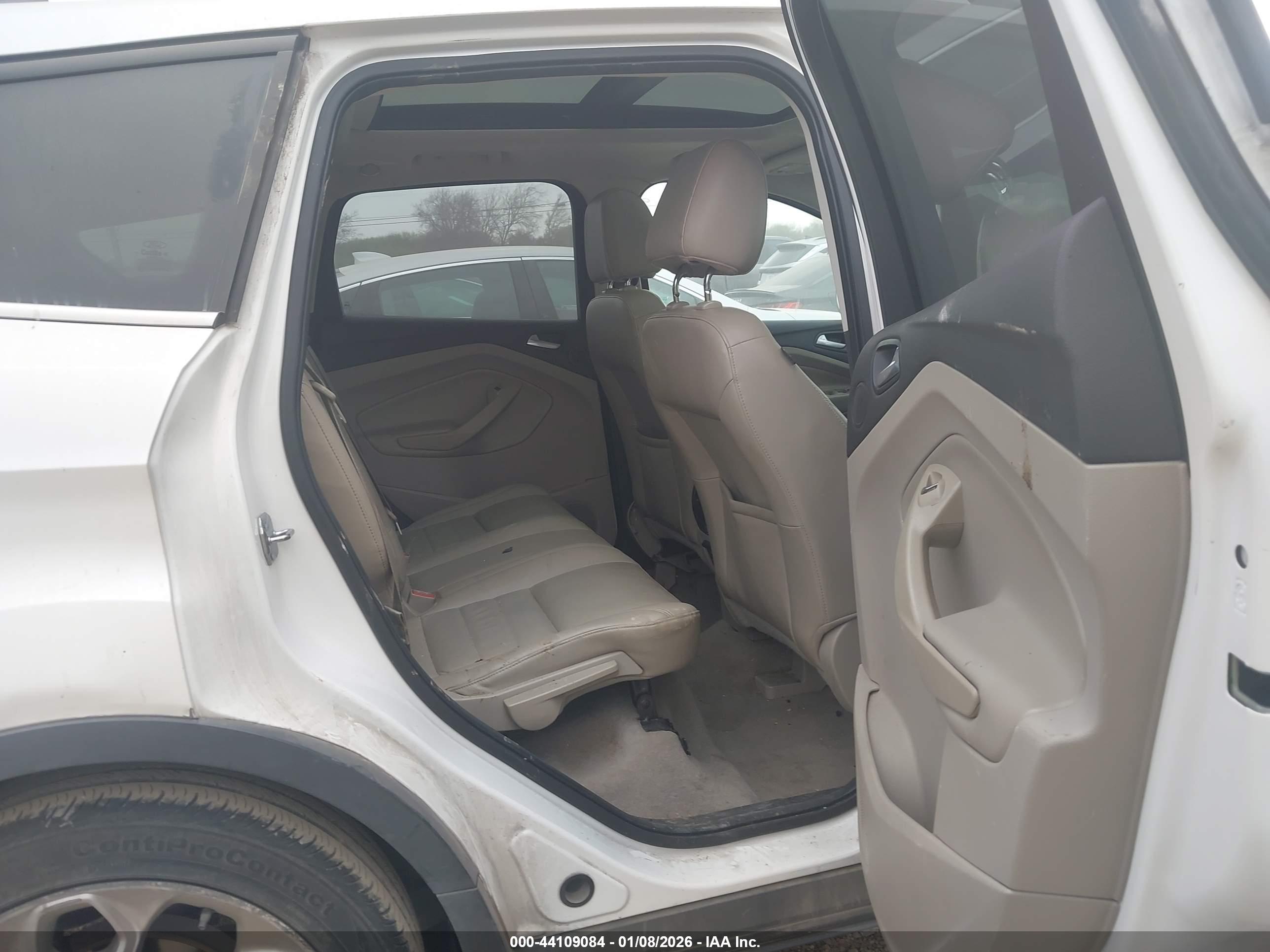 FORD ESCAPE image 8