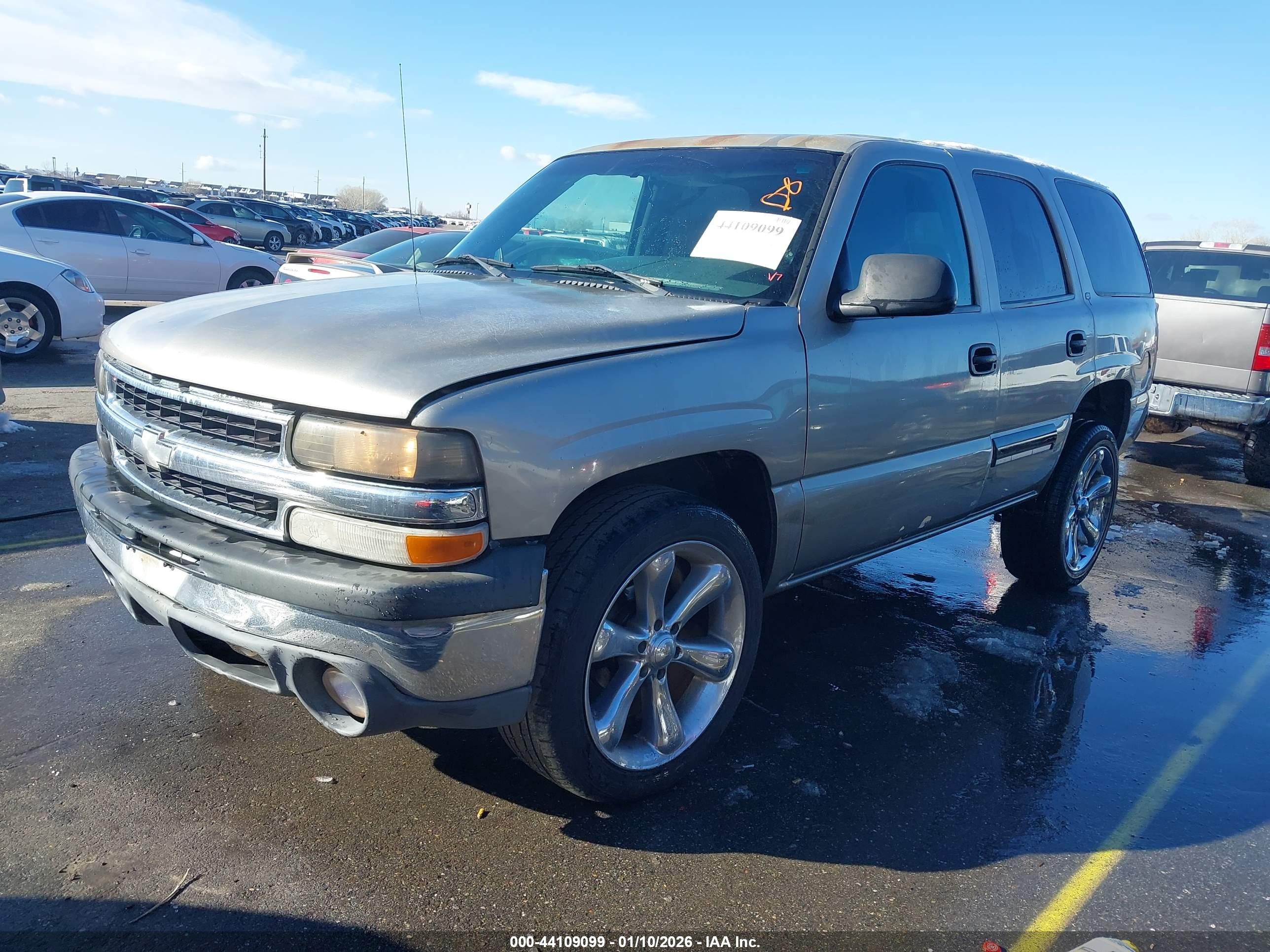 CHEVROLET TAHOE image 2