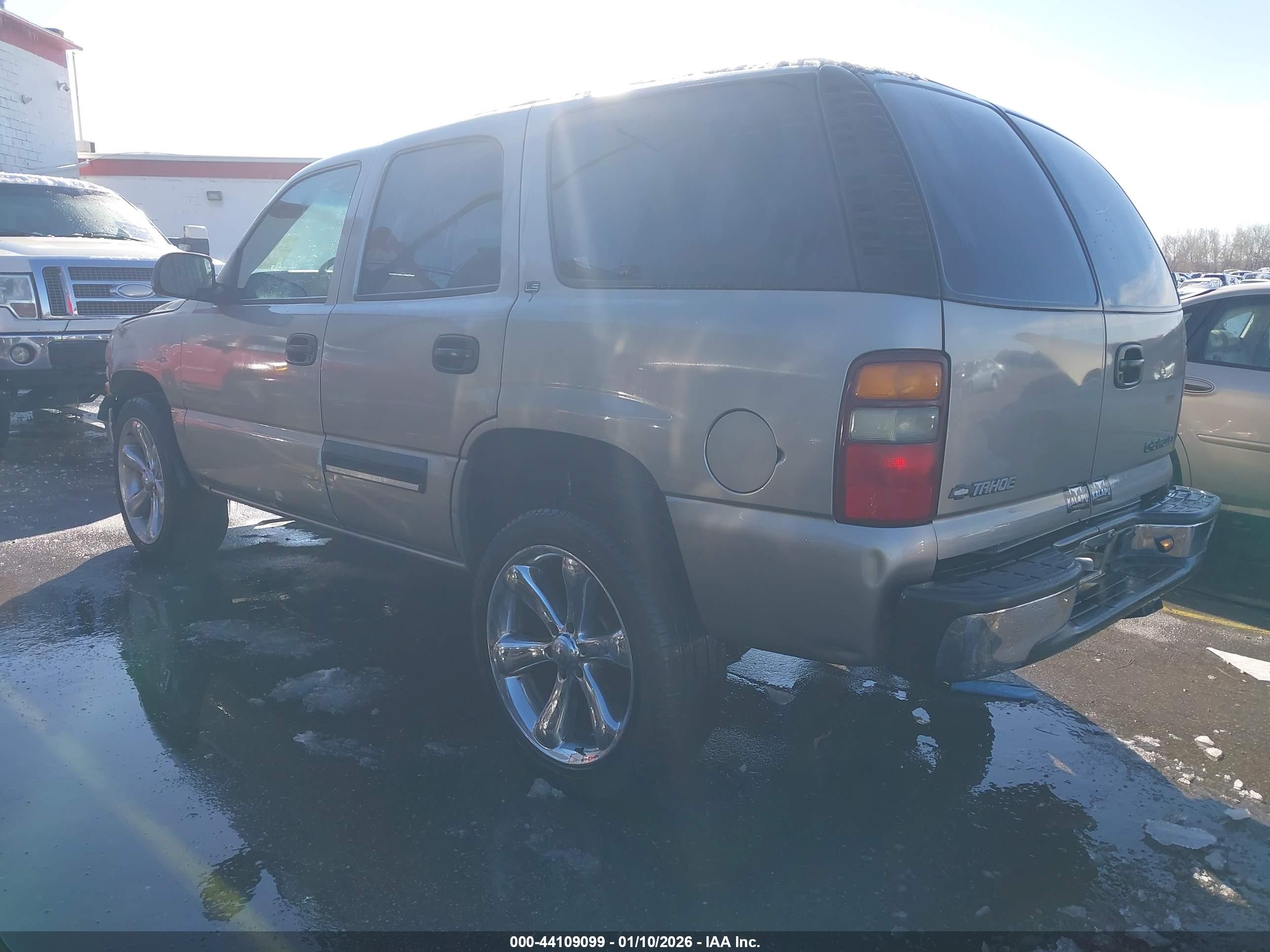CHEVROLET TAHOE image 3