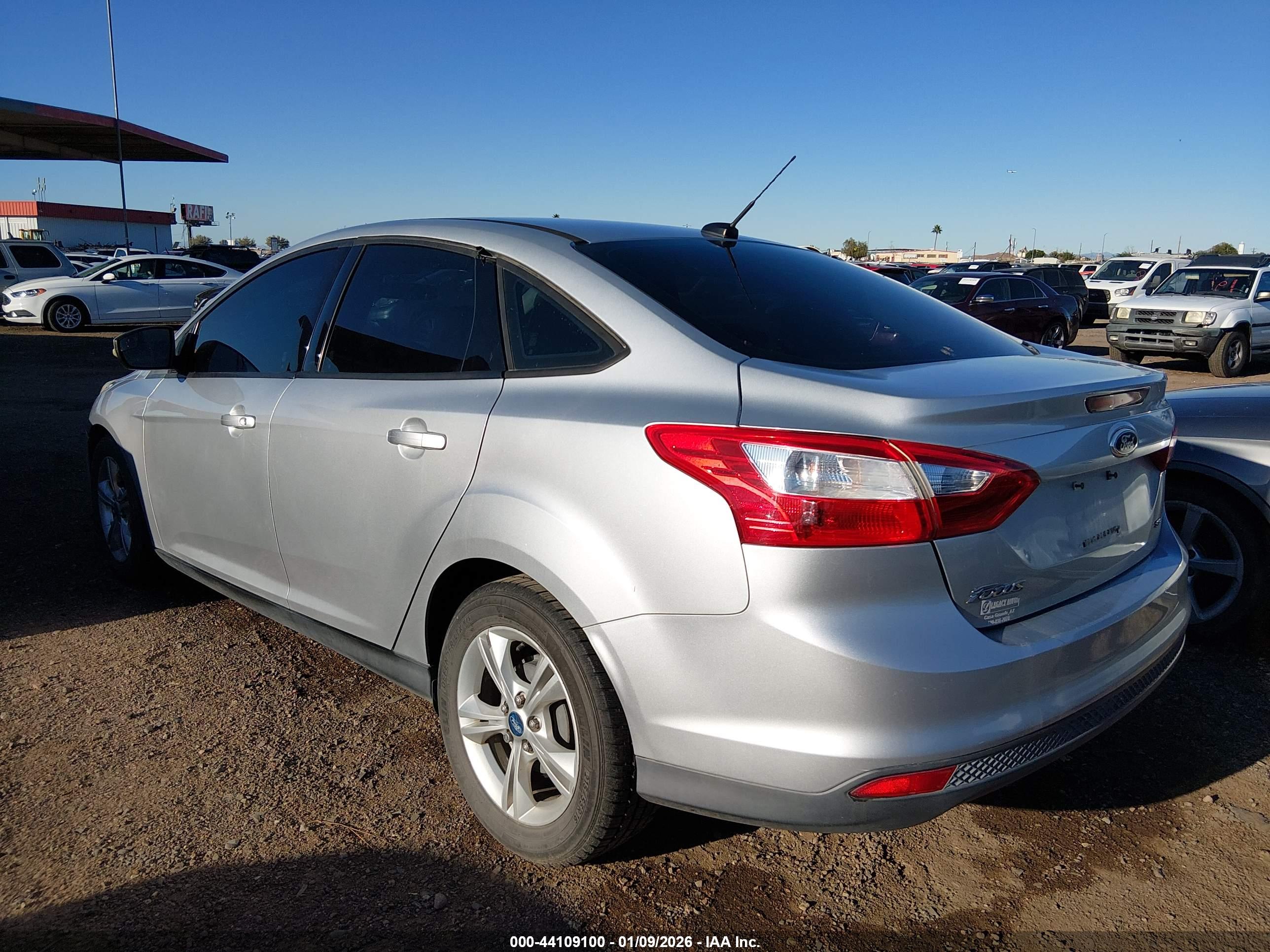 FORD FOCUS image 3