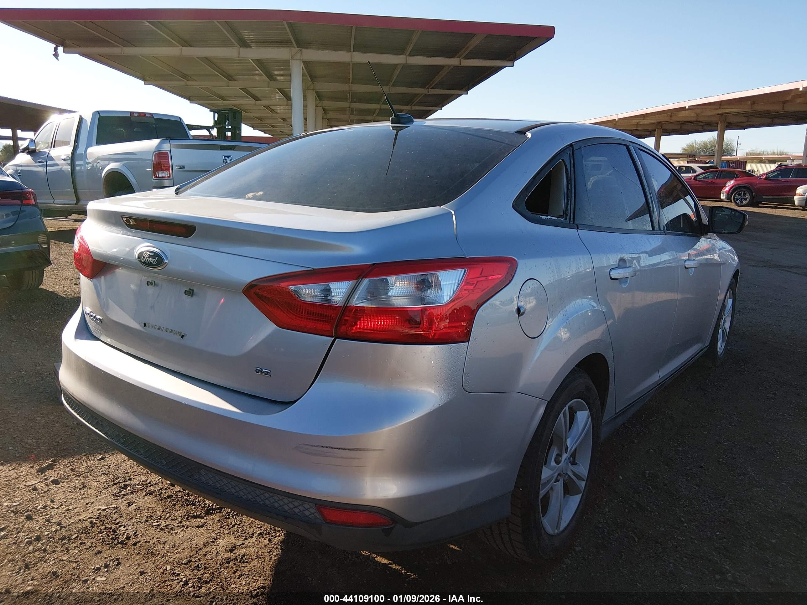 FORD FOCUS image 4