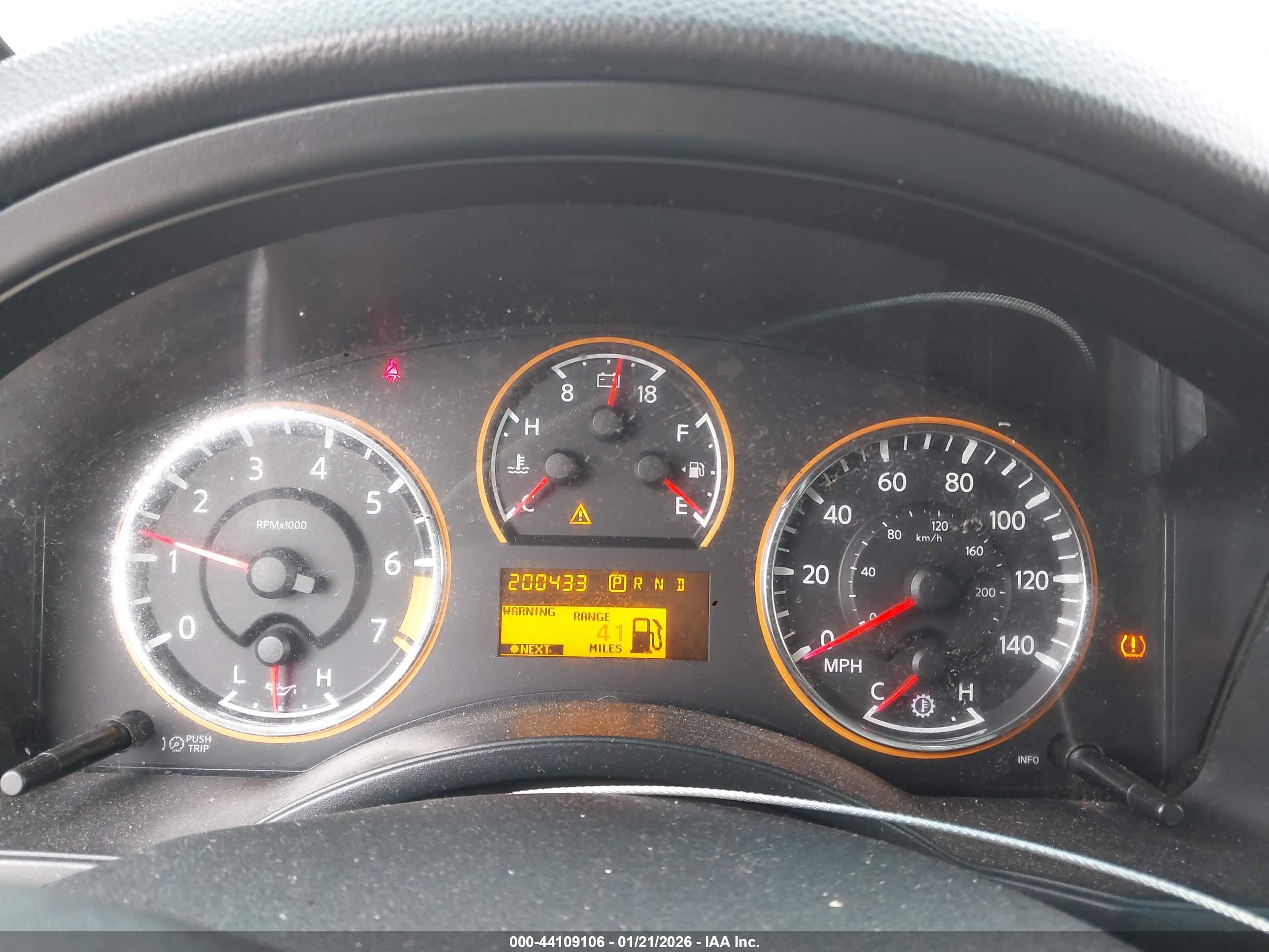 NISSAN ARMADA image 7