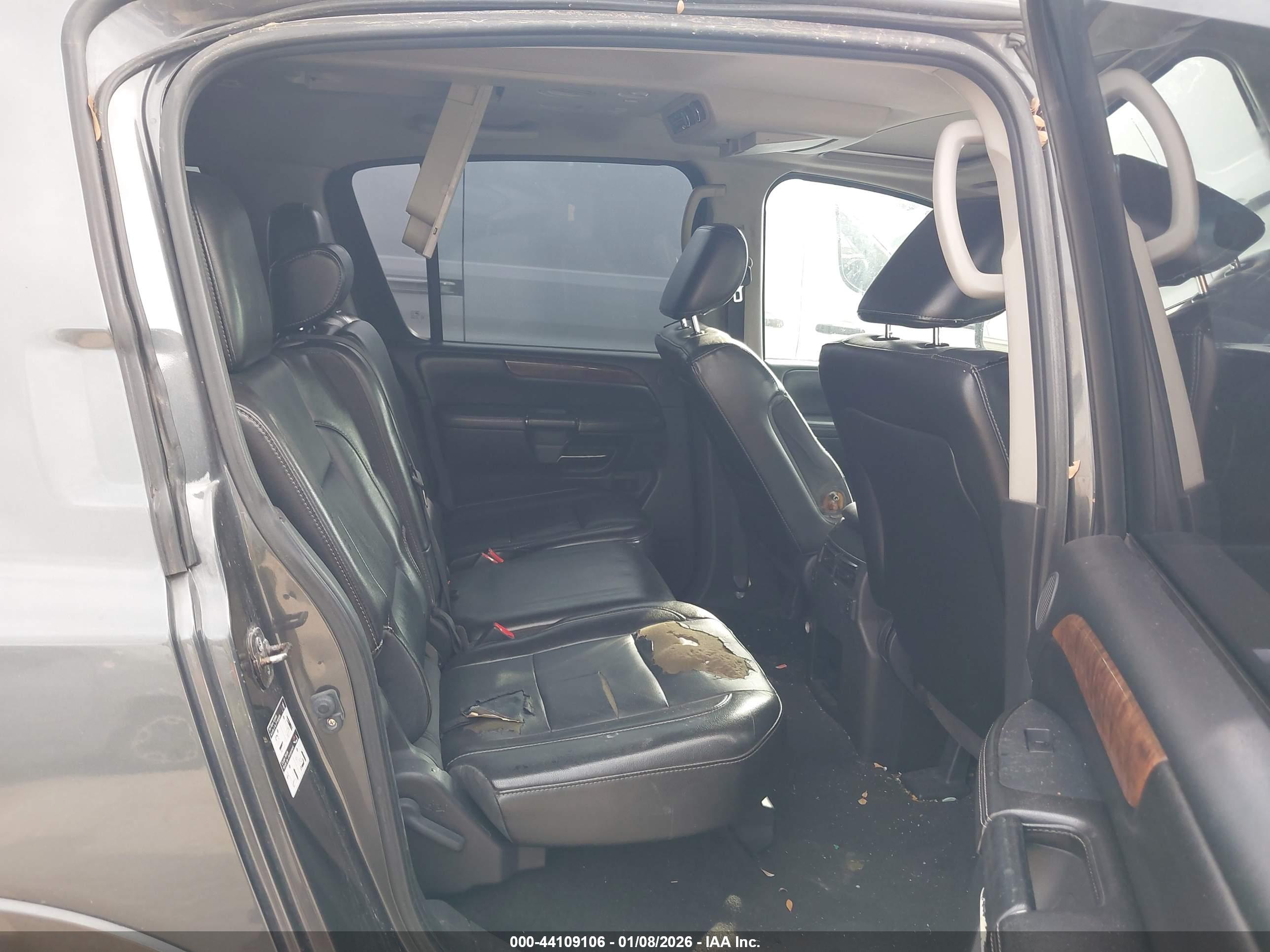 NISSAN ARMADA image 8