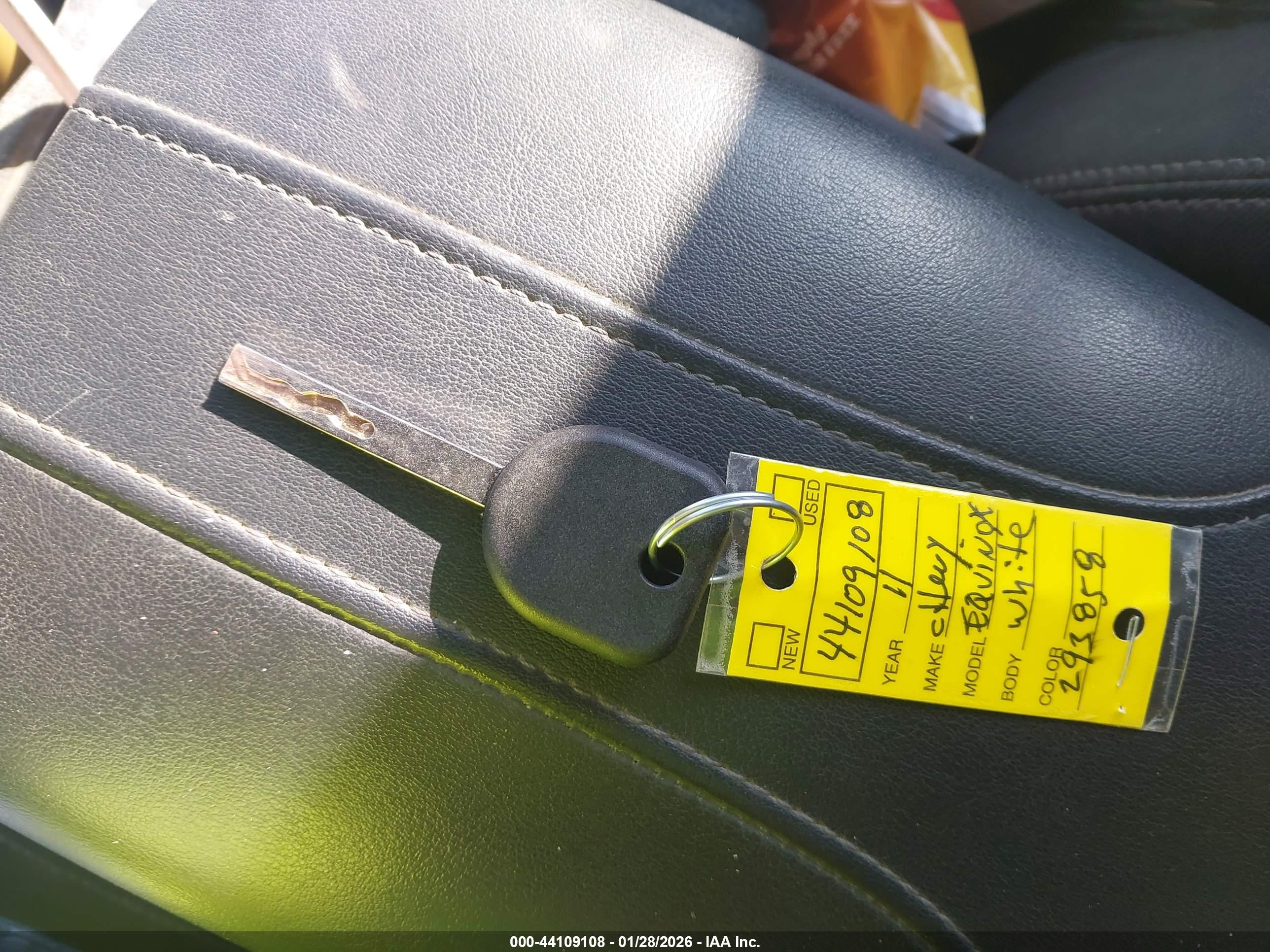 CHEVROLET EQUINOX image 11