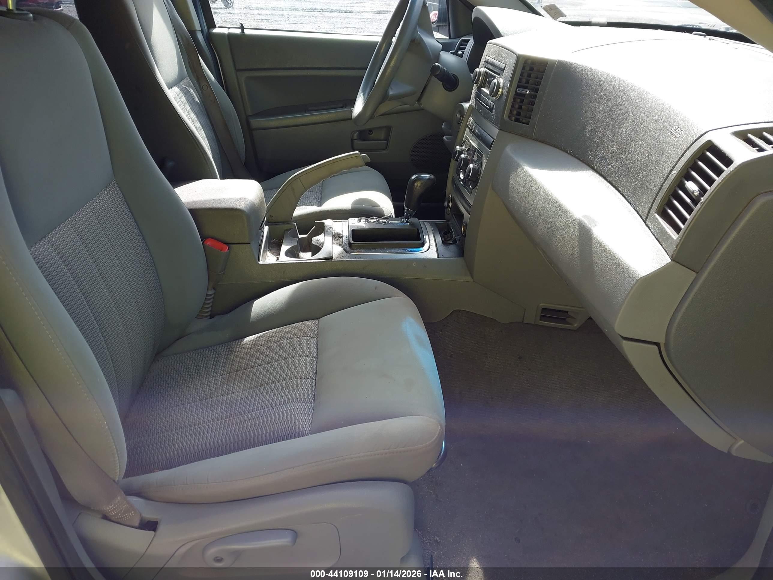 JEEP GRAND image 5