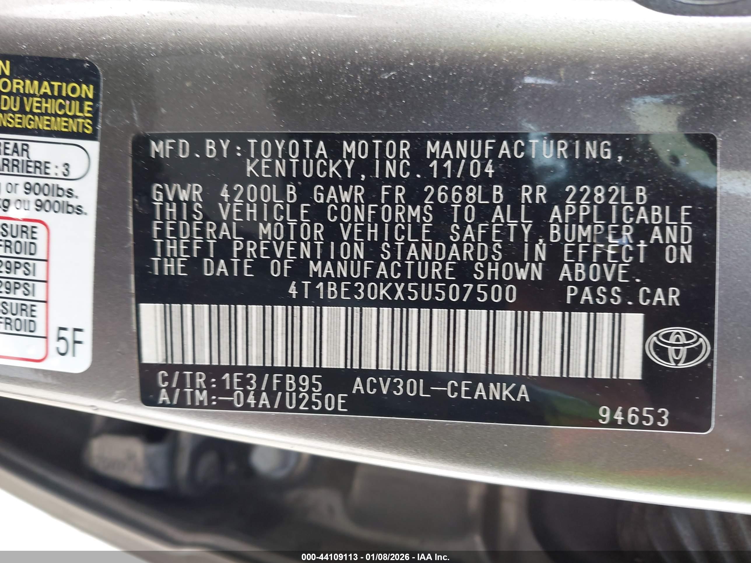 TOYOTA CAMRY image 9