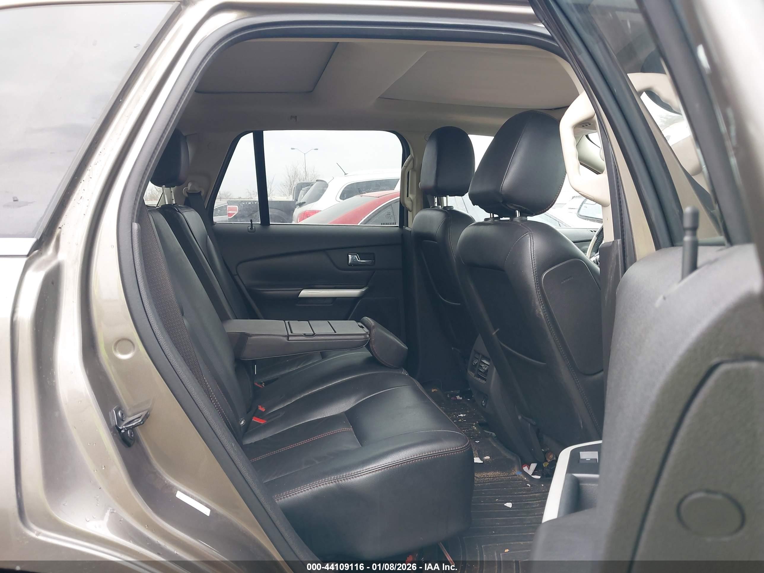 FORD EDGE image 8