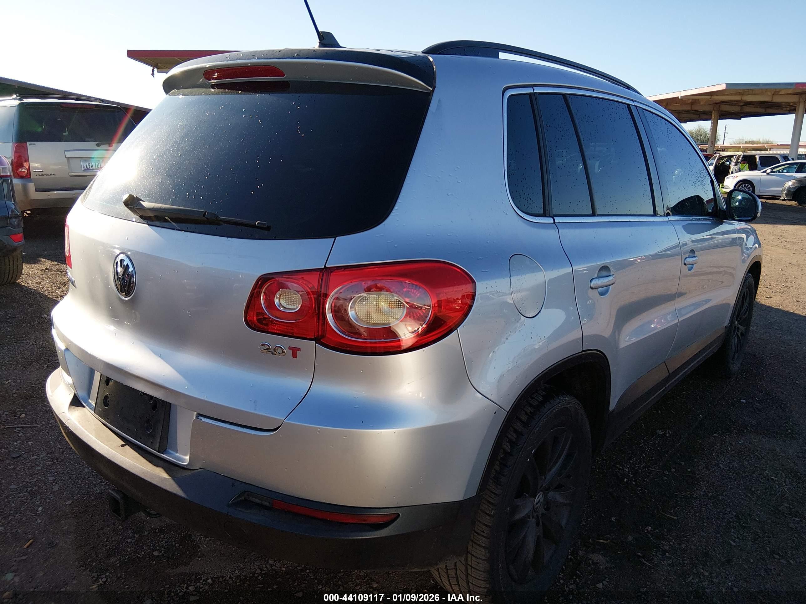 VOLKSWAGEN TIGUAN image 4