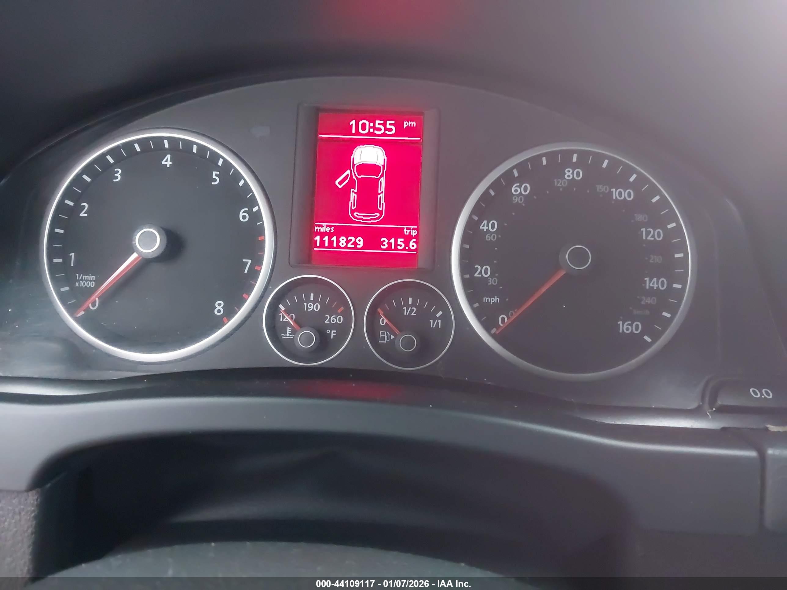 VOLKSWAGEN TIGUAN image 7