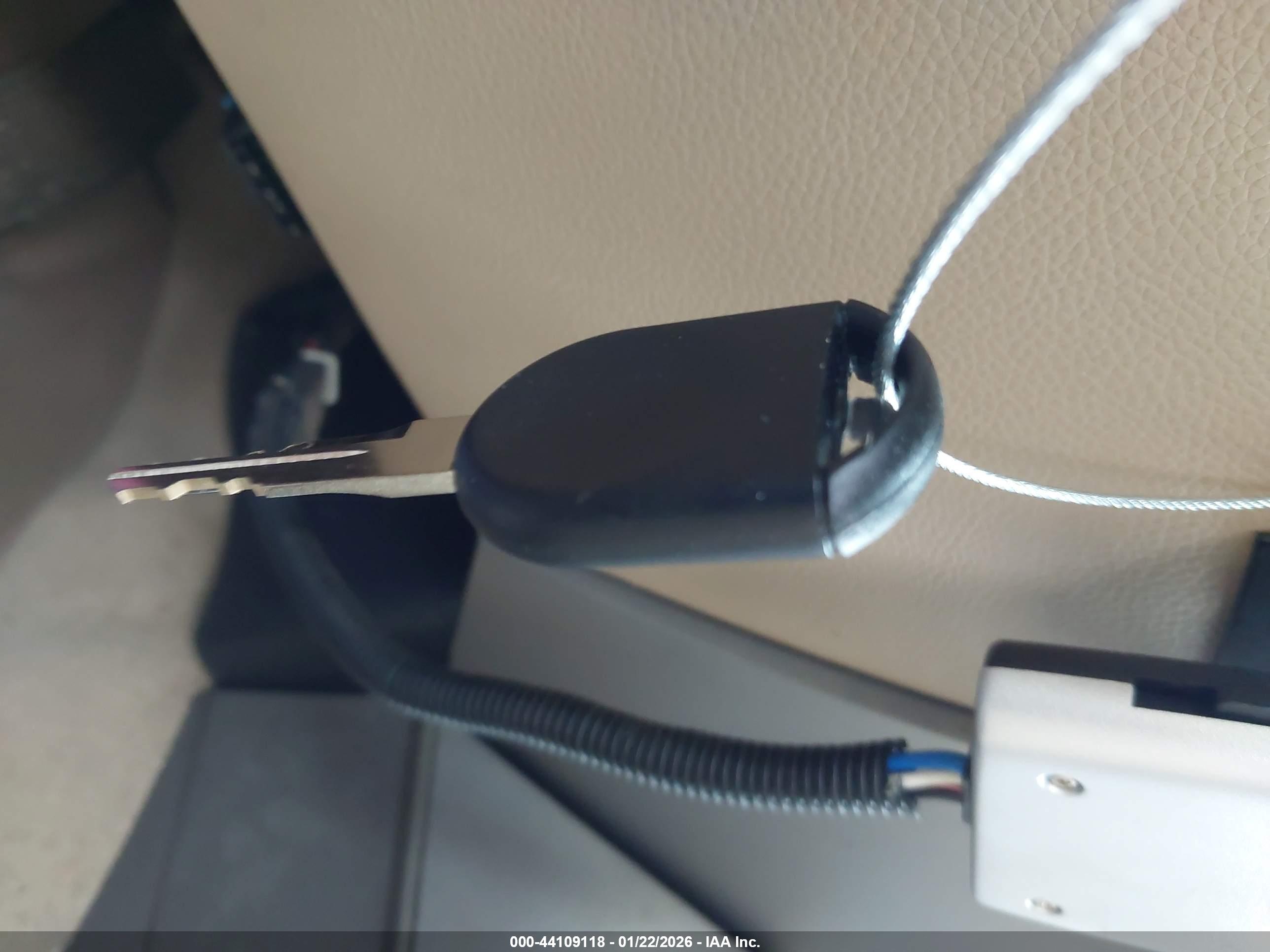 FORD EXPEDITION image 11