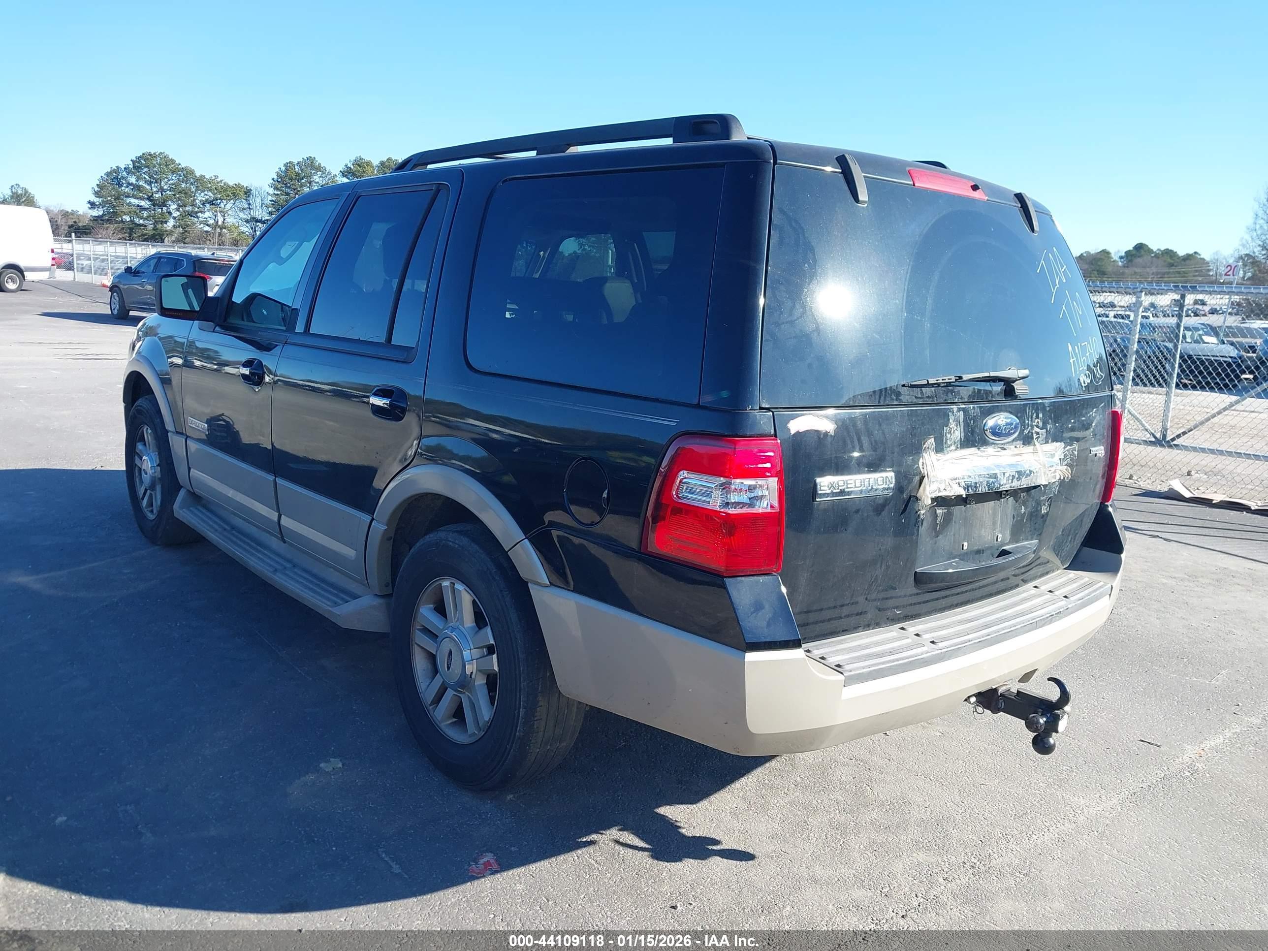 FORD EXPEDITION image 3
