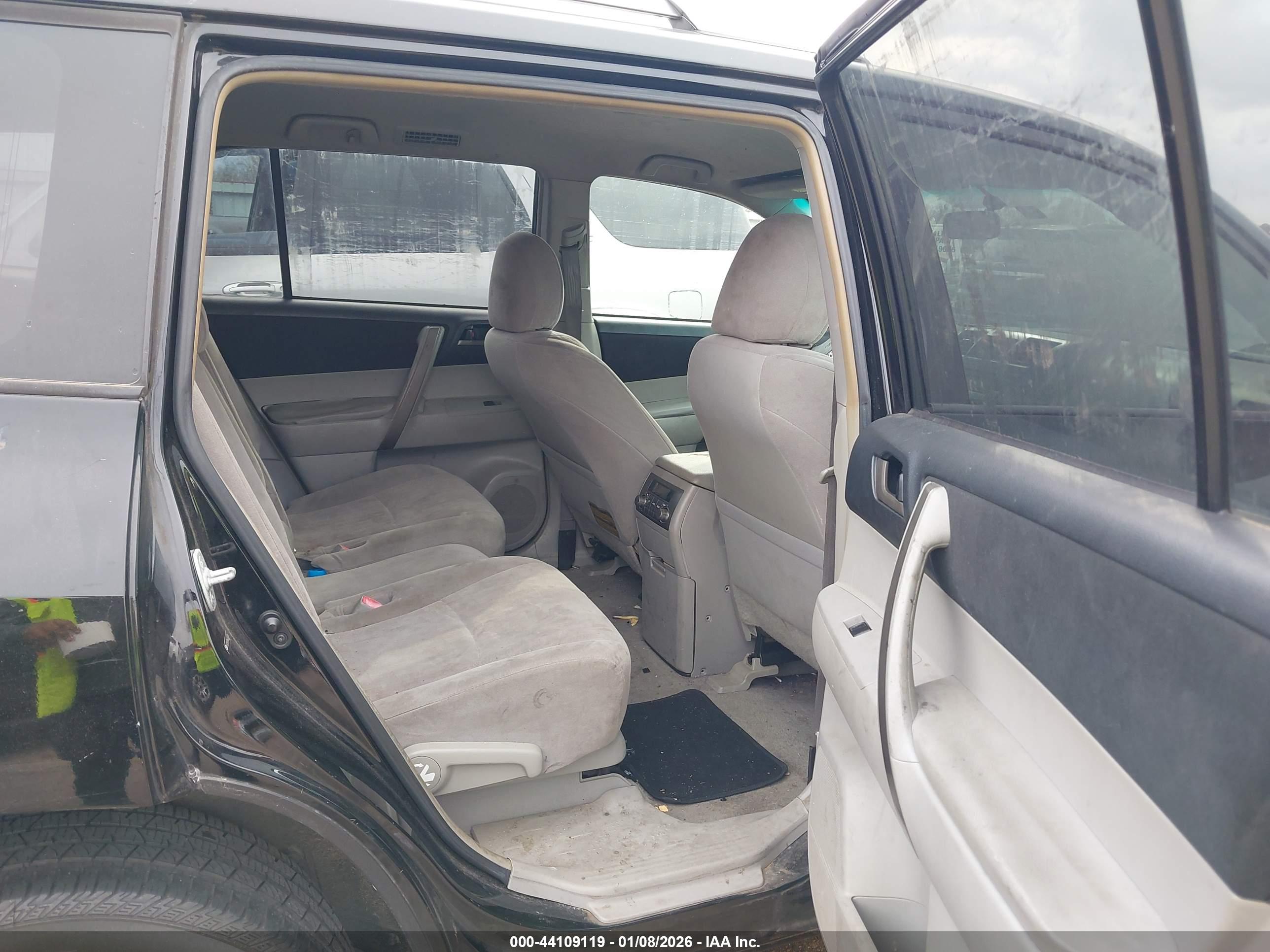 TOYOTA HIGHLANDER image 8