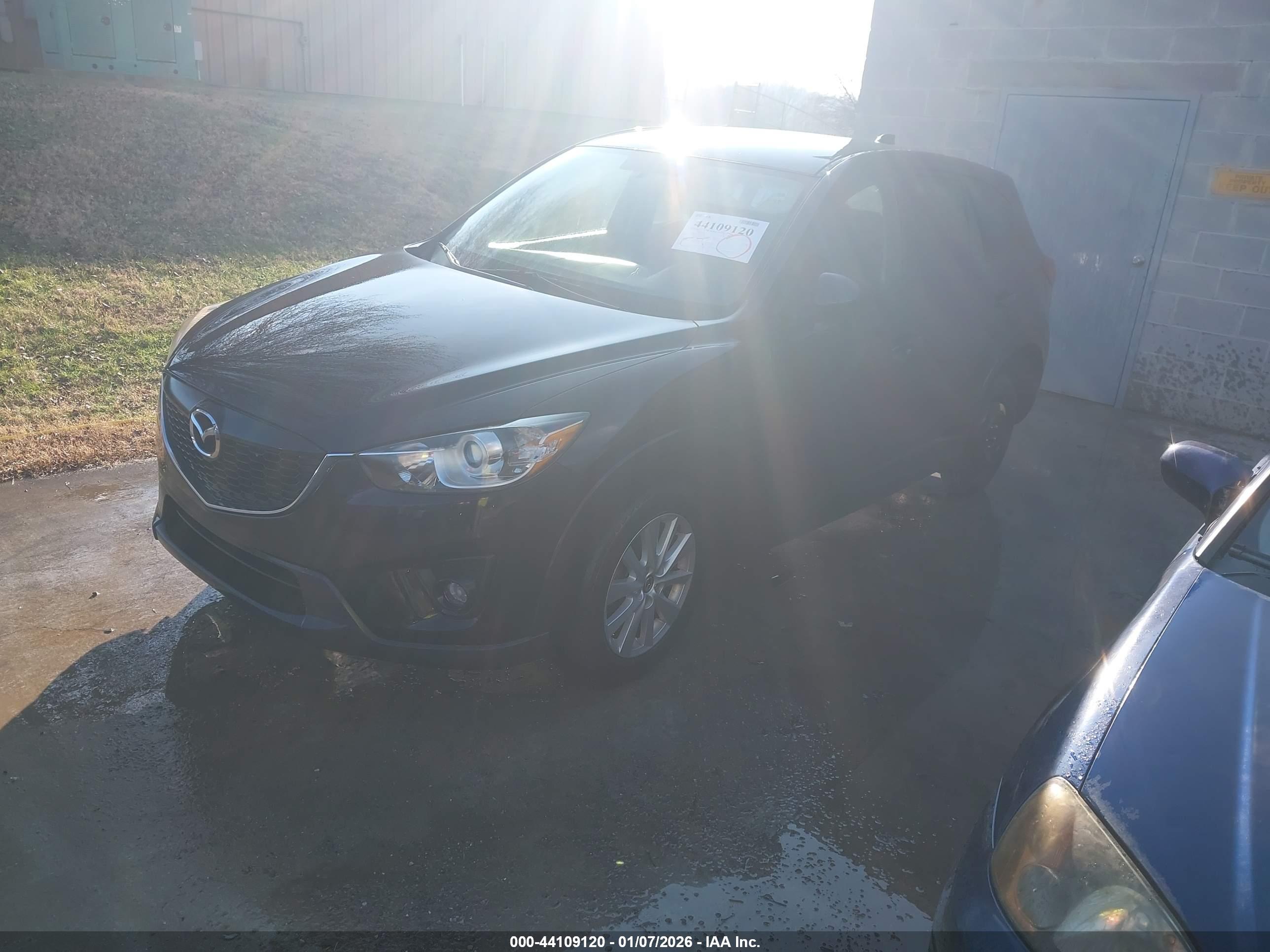 MAZDA CX-5 image 2