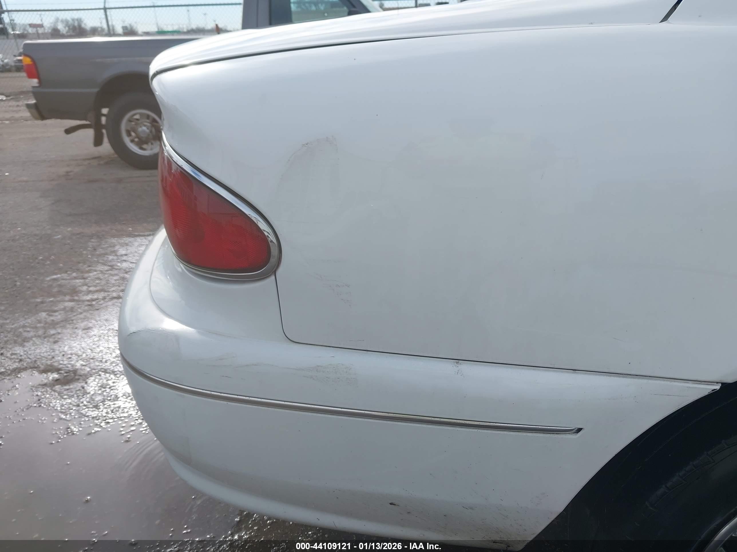 BUICK CENTURY image 6