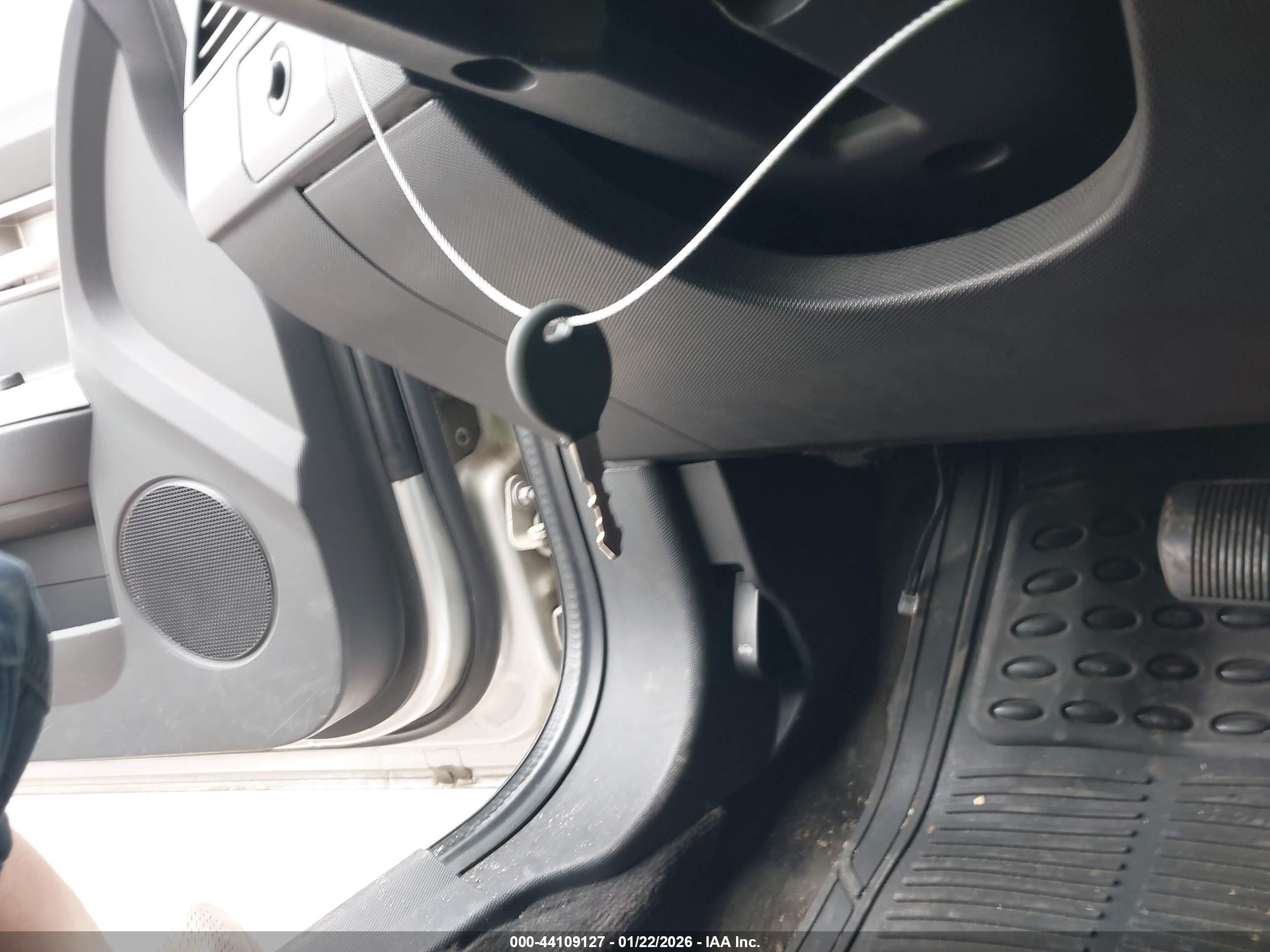CHRYSLER SEBRING image 11