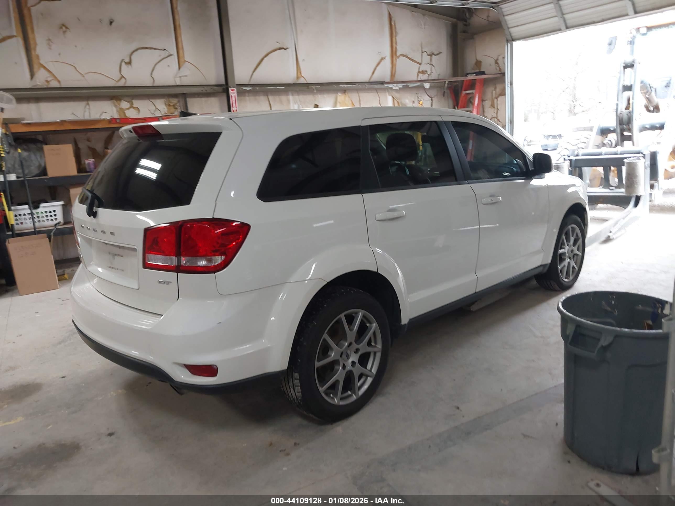 DODGE JOURNEY image 4