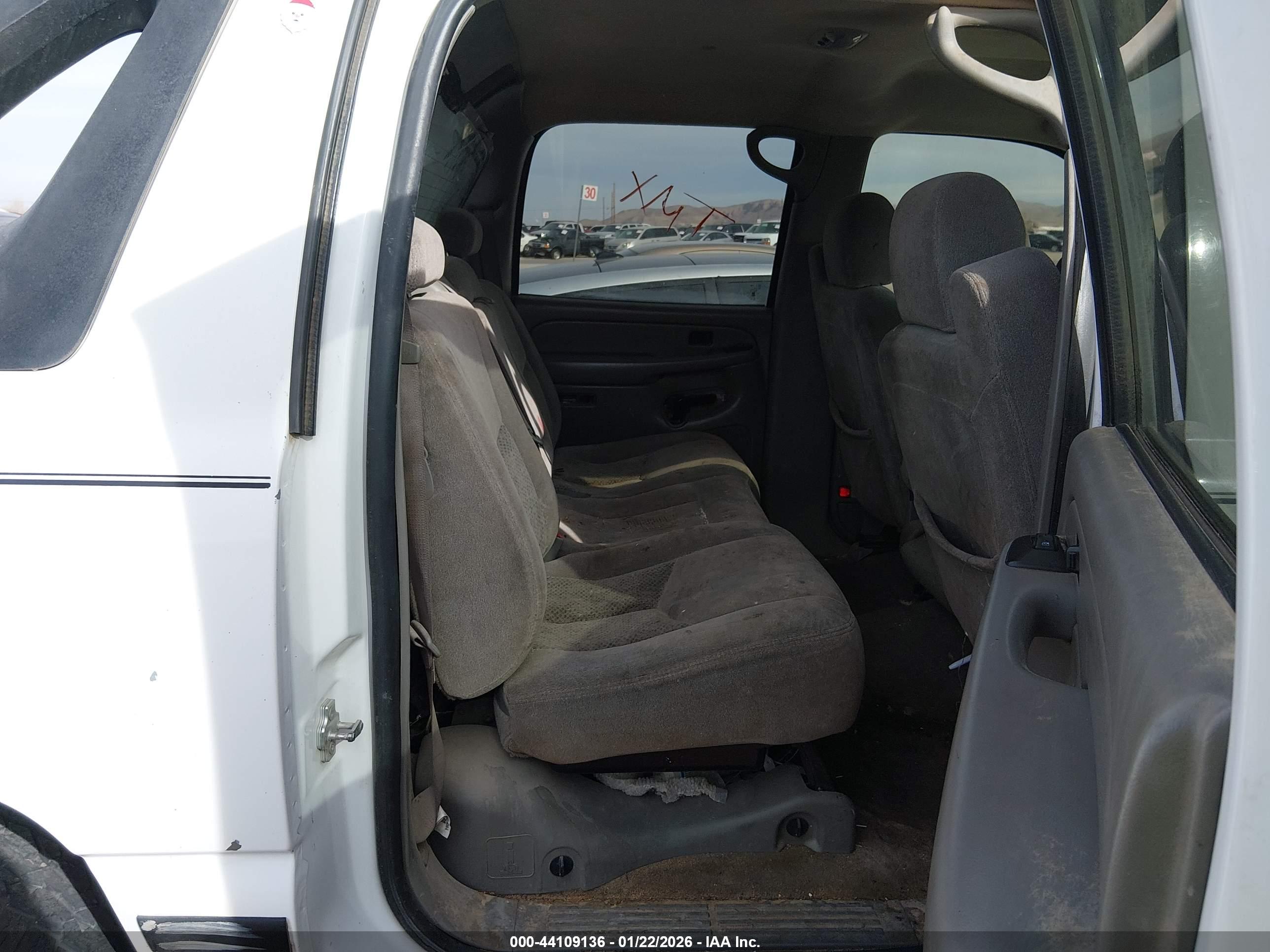 CHEVROLET AVALANCHE image 8
