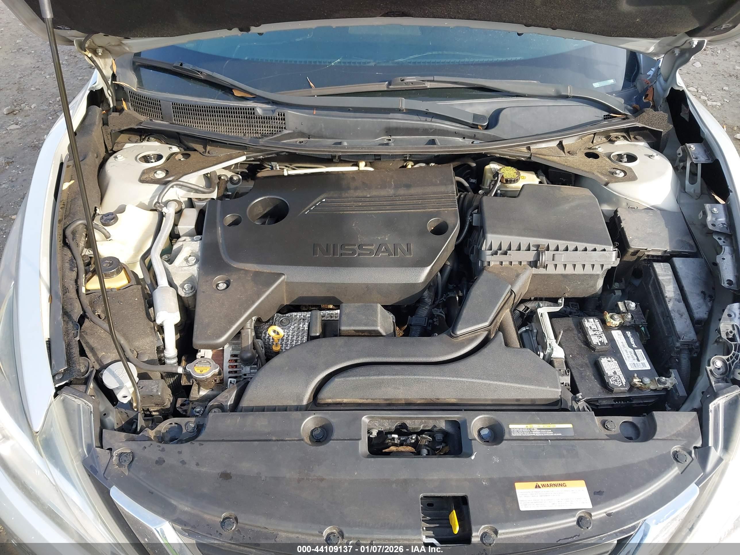 NISSAN ALTIMA image 10