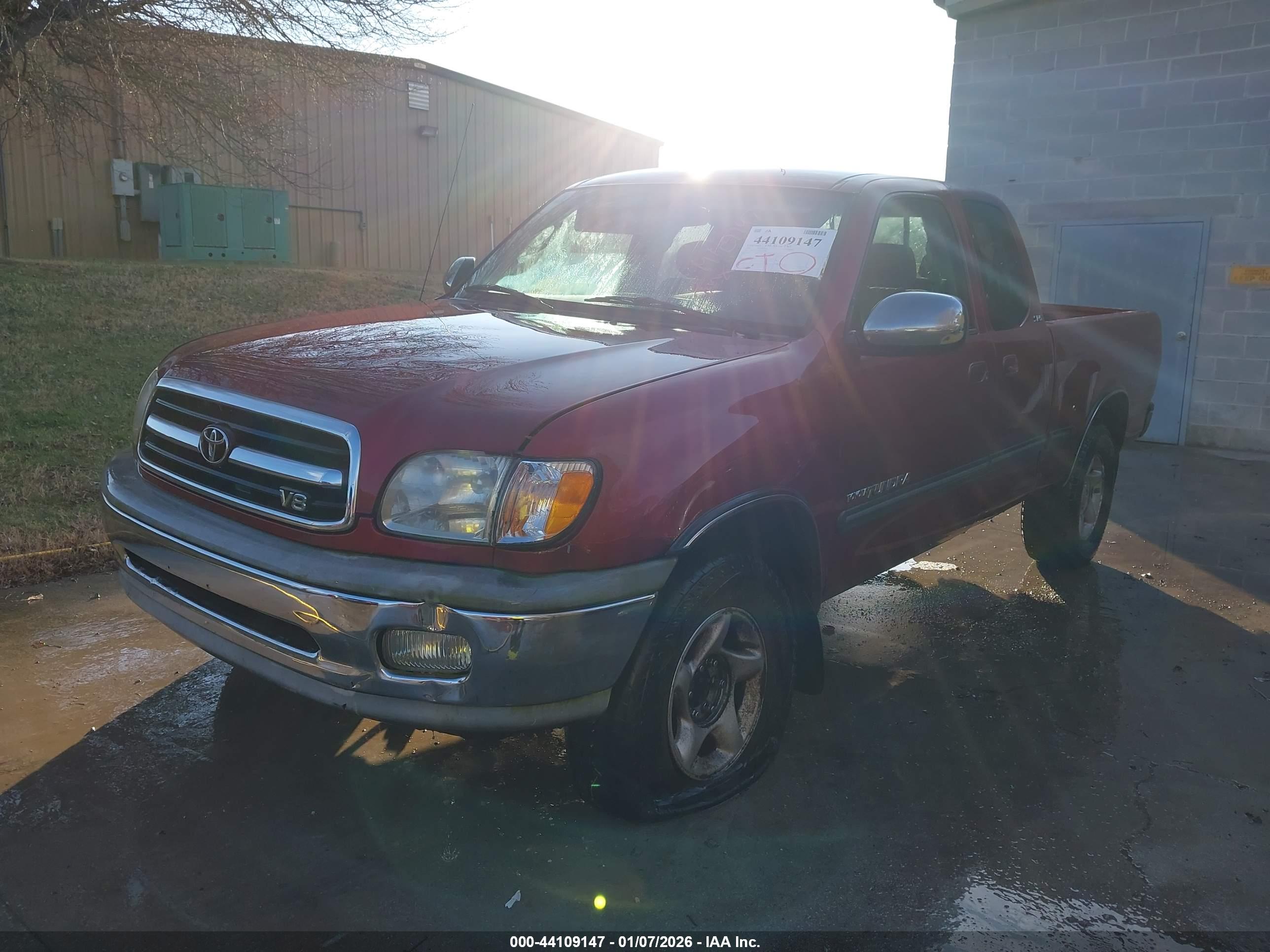 TOYOTA TUNDRA image 2