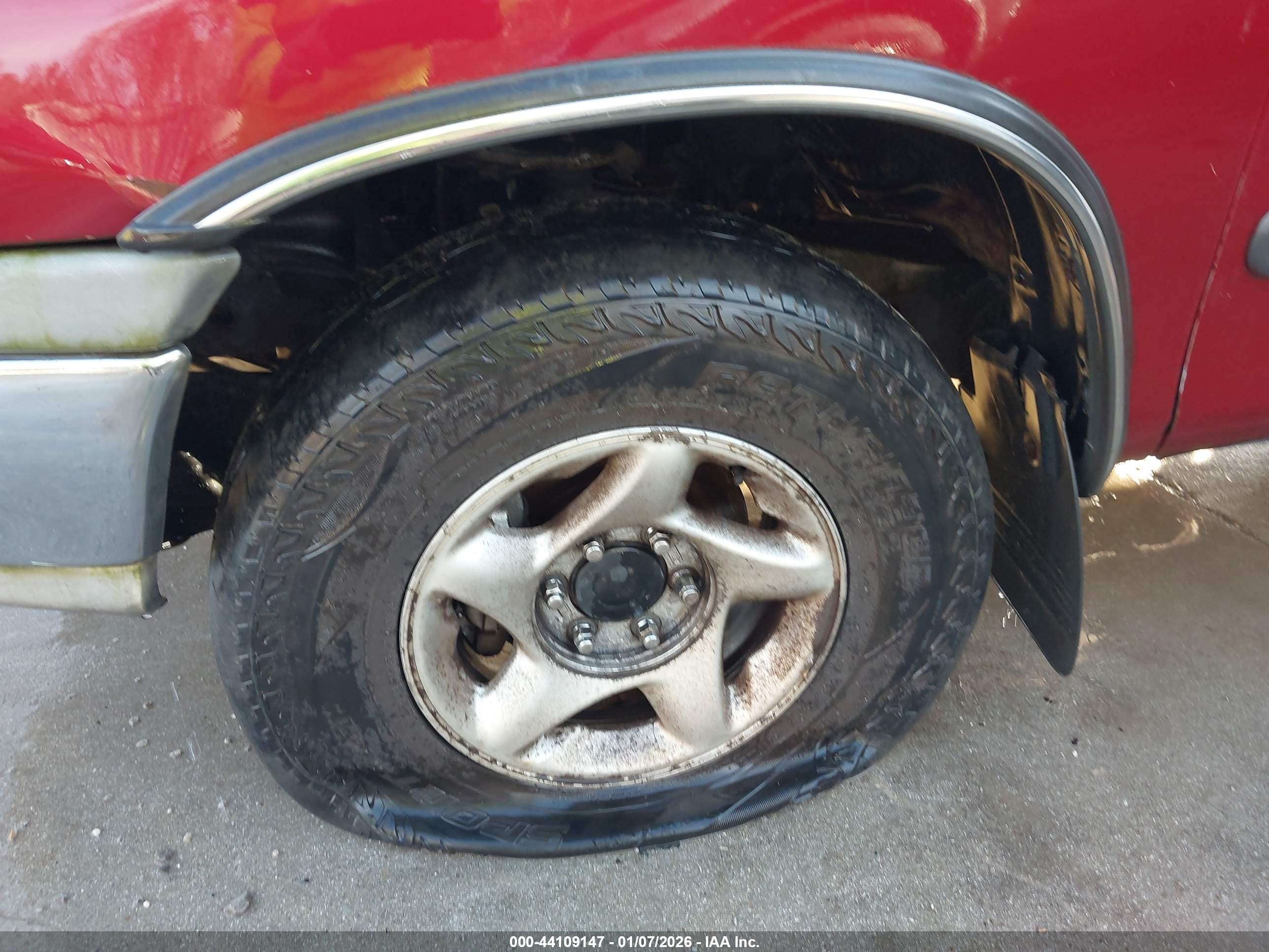 TOYOTA TUNDRA image 6