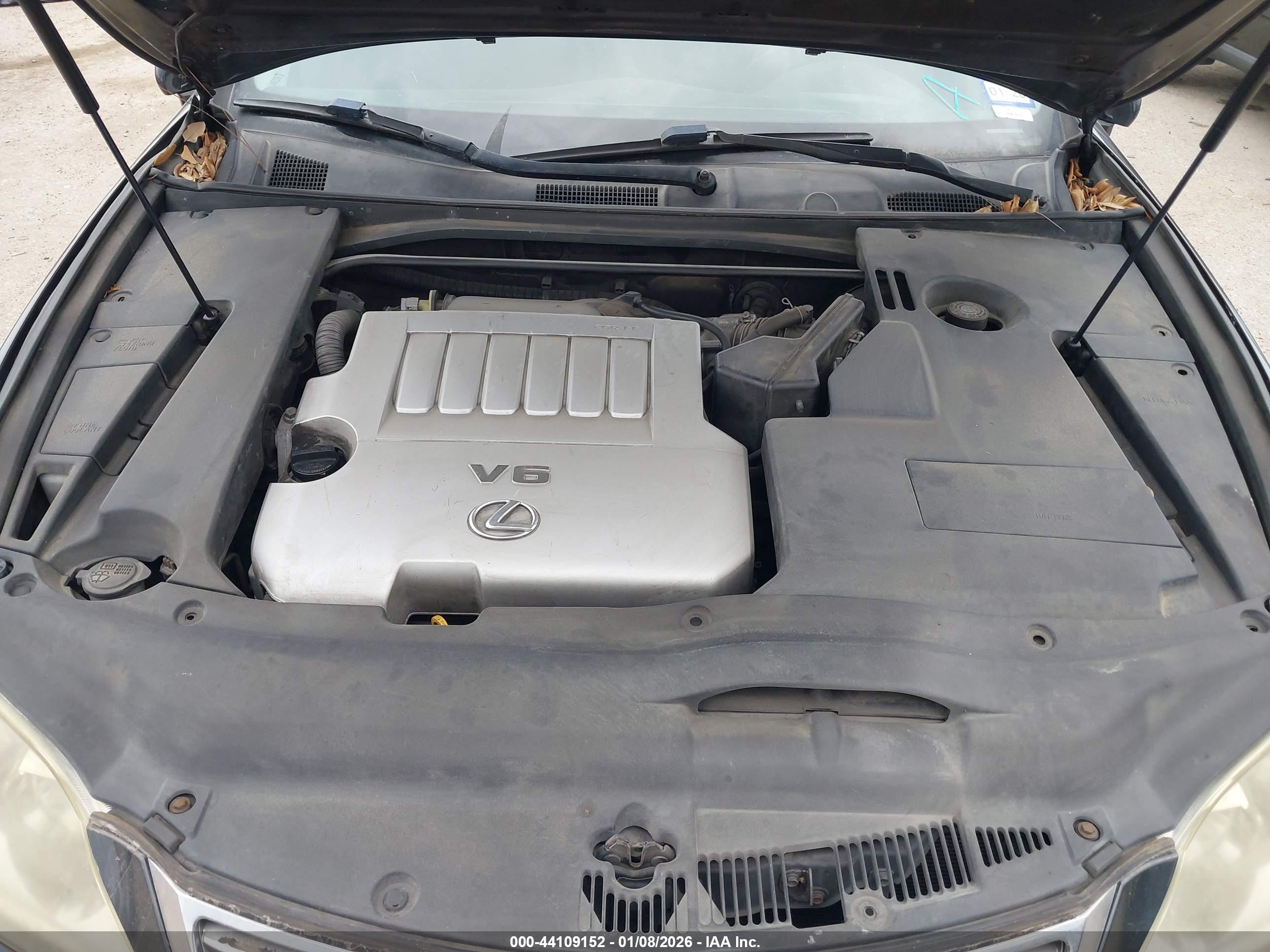 LEXUS ES image 10
