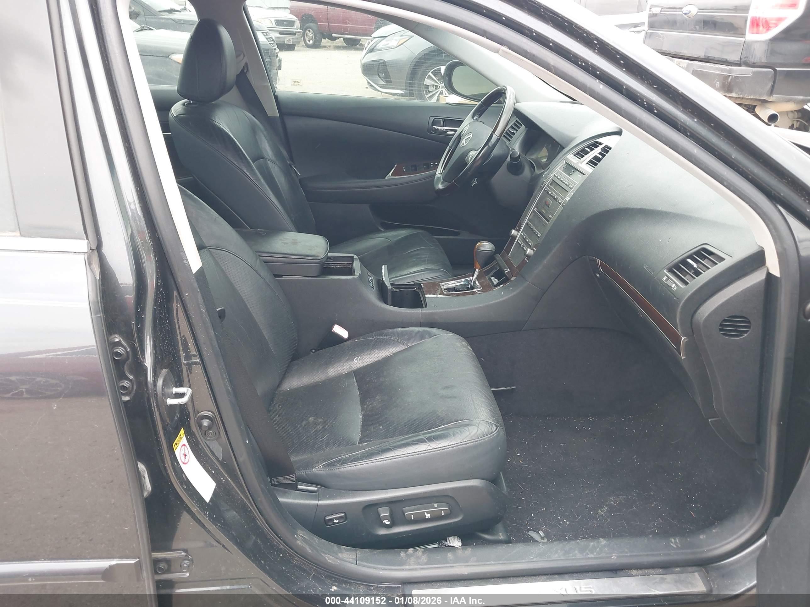 LEXUS ES image 5