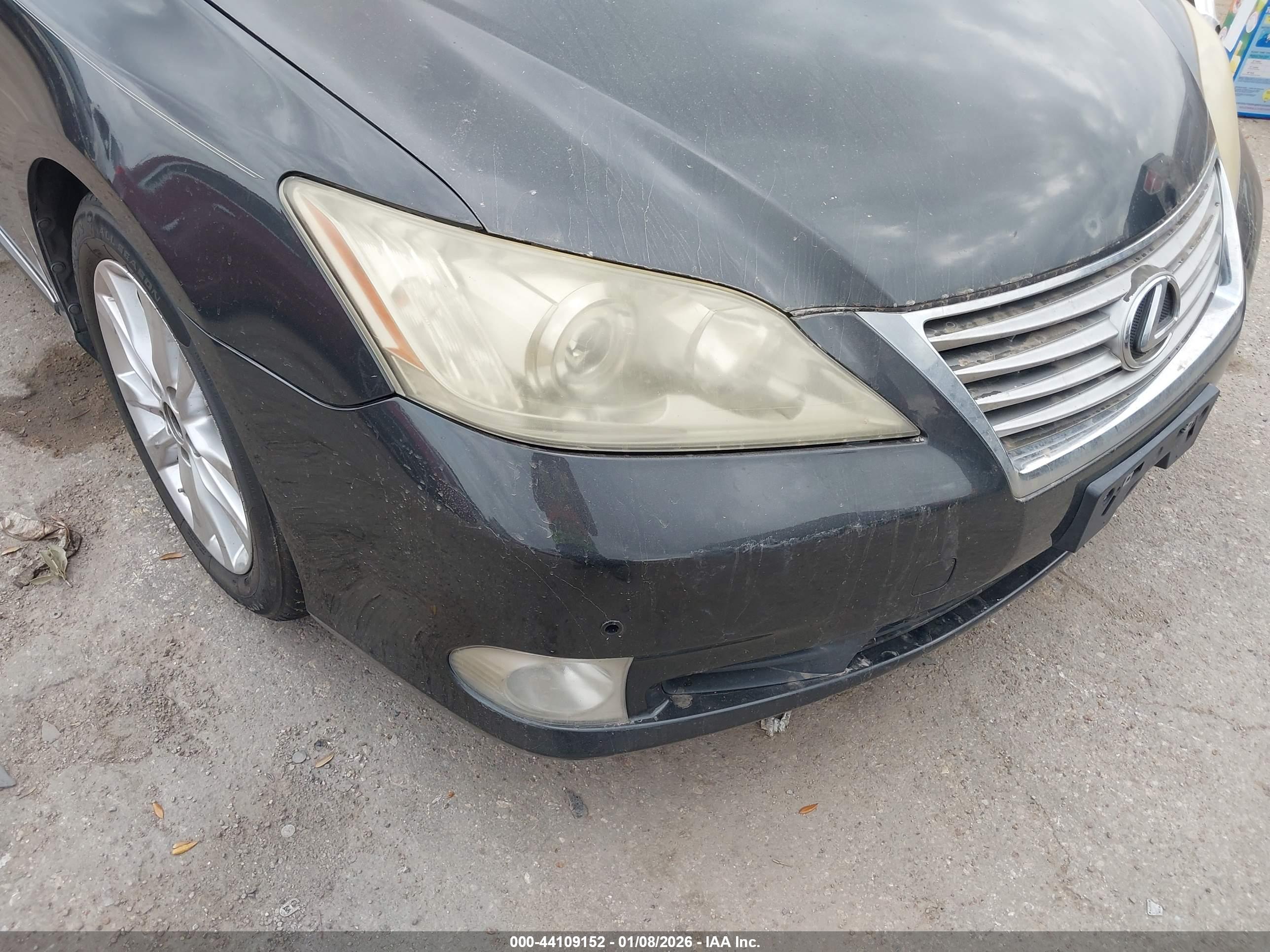 LEXUS ES image 6